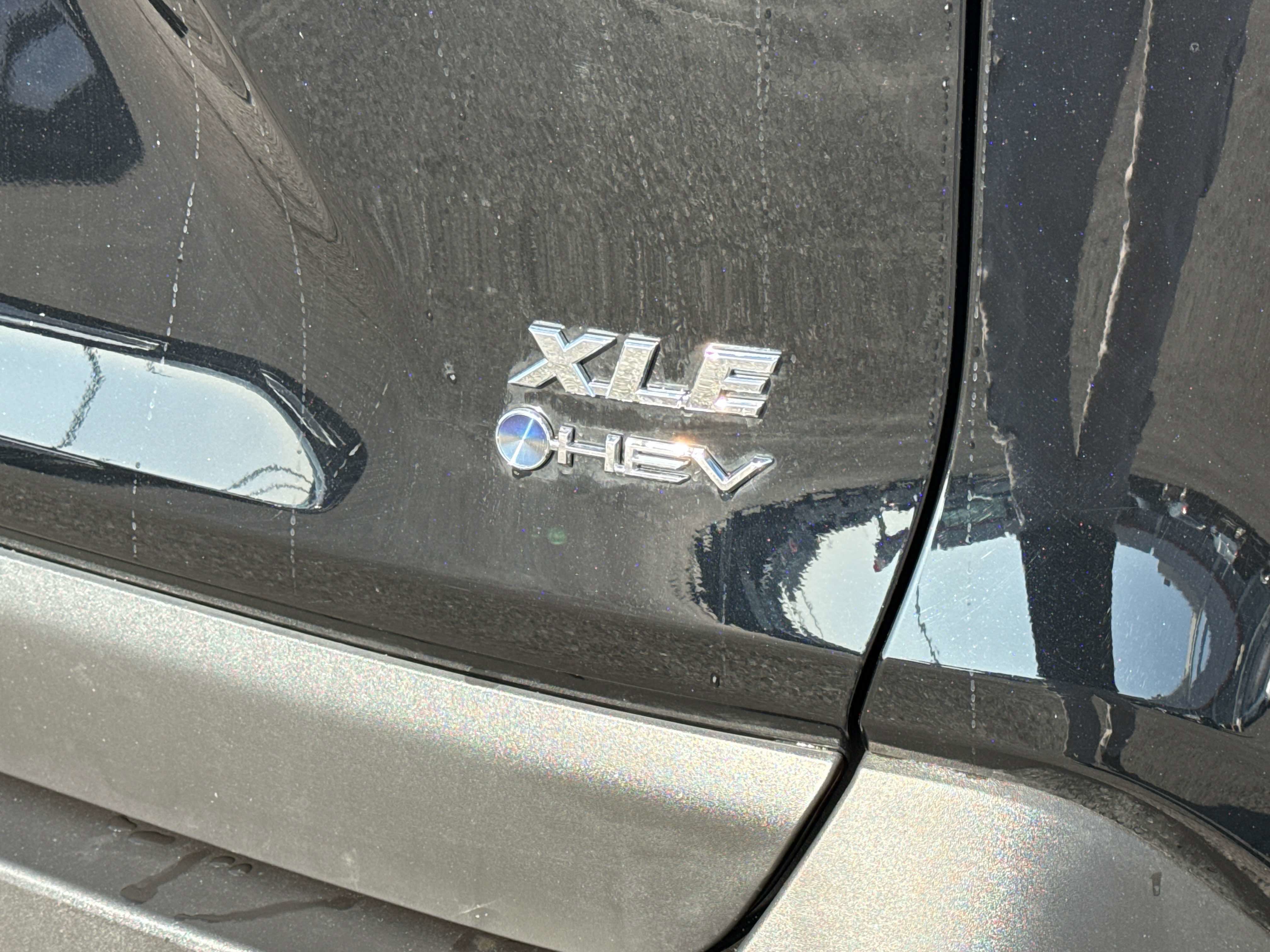 2025 Toyota RAV4 HYBRID Hybrid XLE