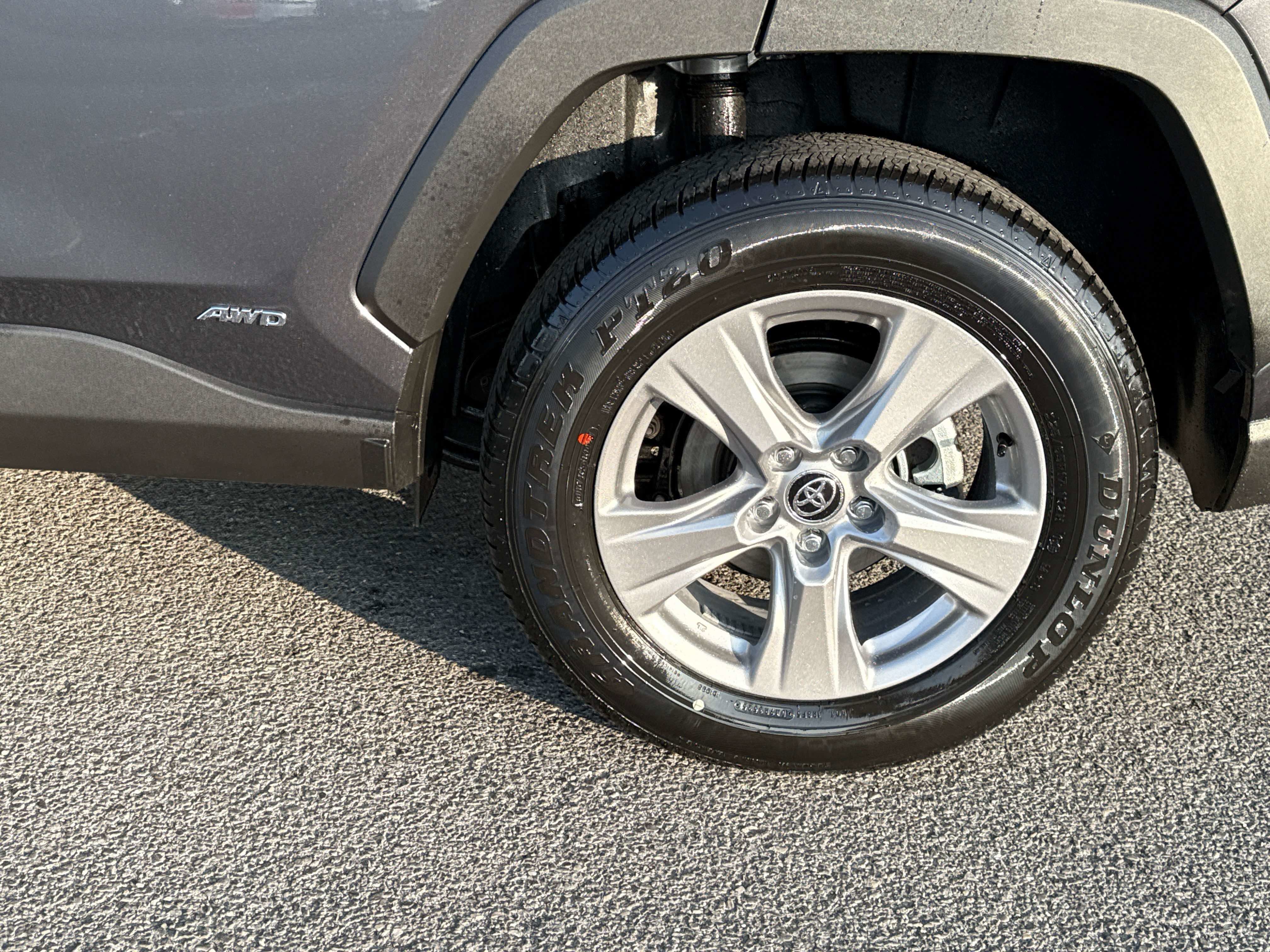 2025 Toyota RAV4 HYBRID Hybrid XLE