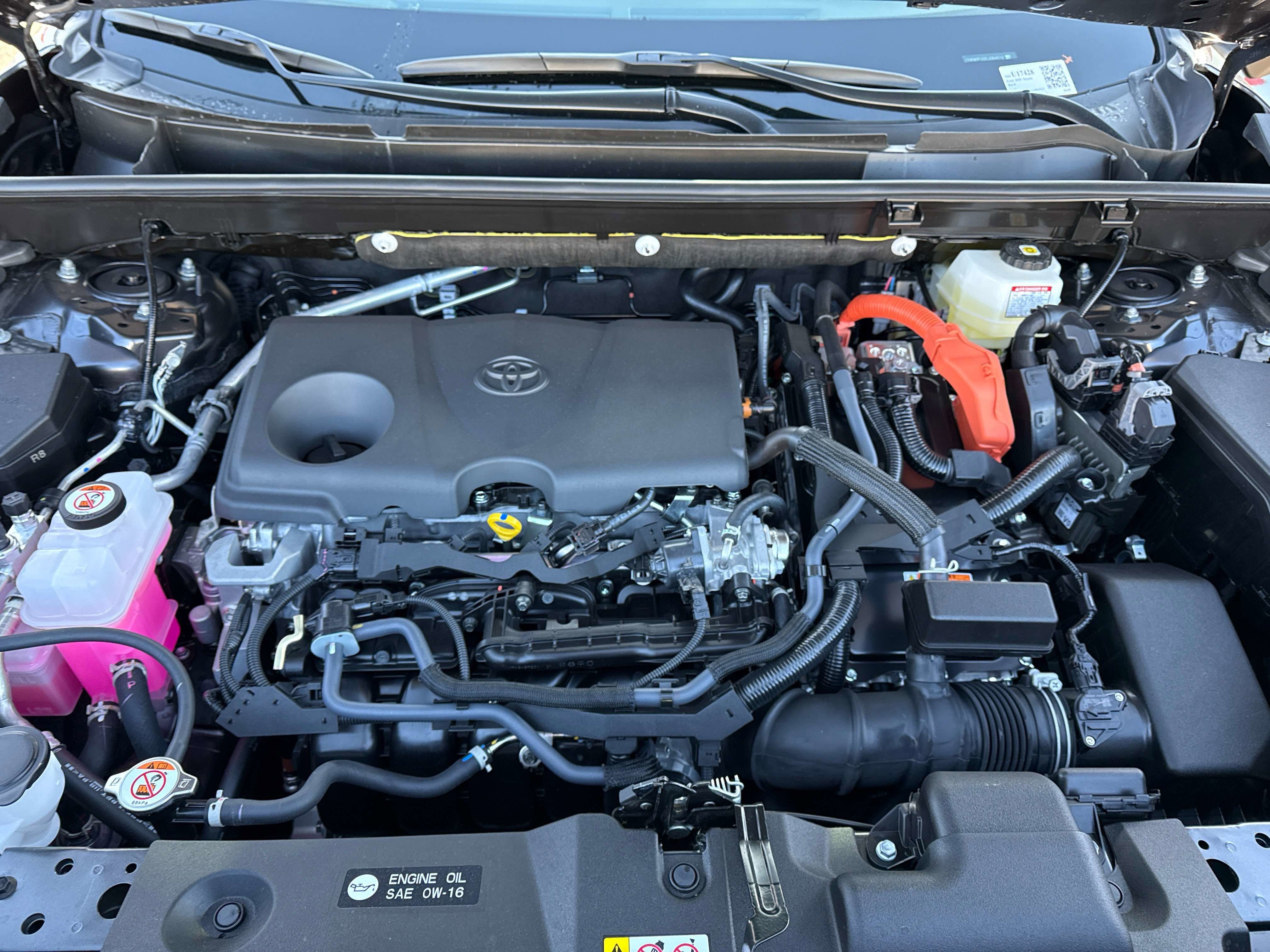 2025 Toyota RAV4 HYBRID Hybrid XLE