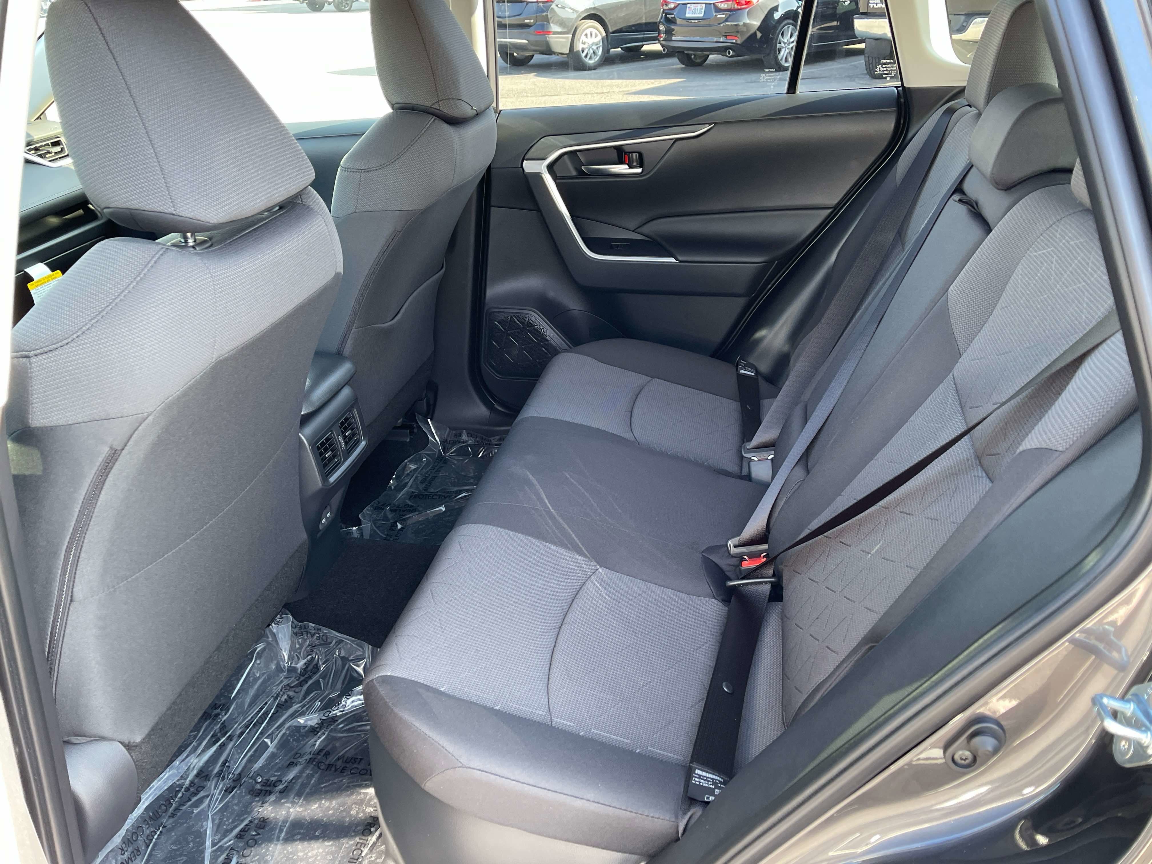 2025 Toyota RAV4 HYBRID Hybrid XLE