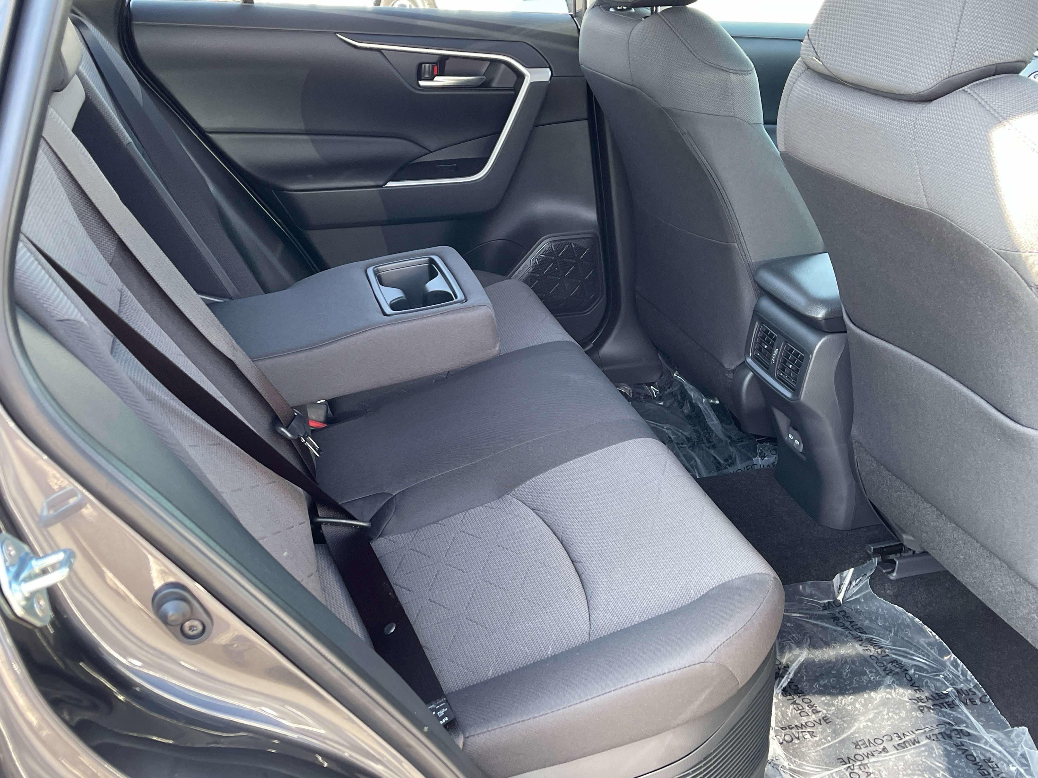 2025 Toyota RAV4 HYBRID Hybrid XLE