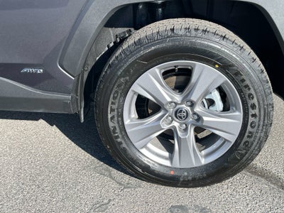2025 Toyota RAV4 HYBRID Hybrid XLE