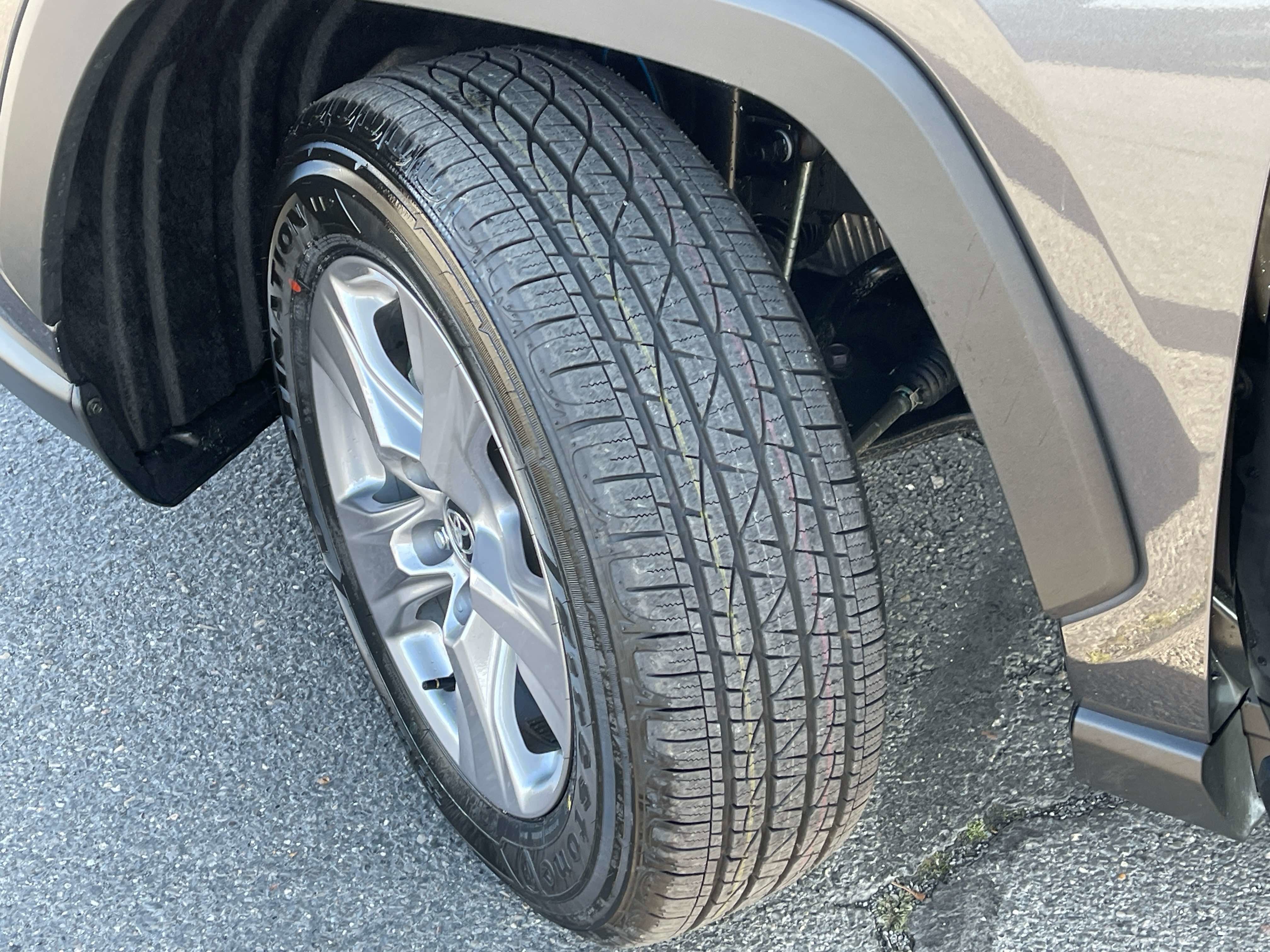 2025 Toyota RAV4 HYBRID Hybrid XLE