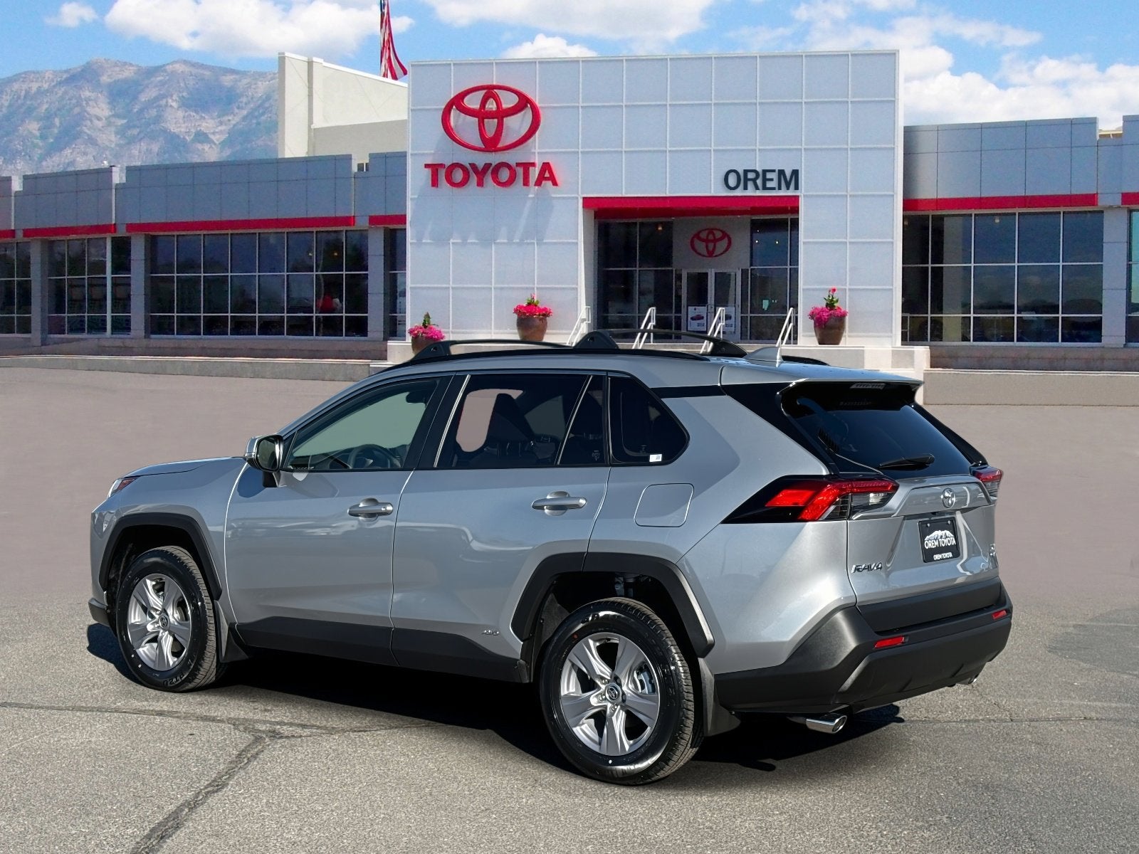2025 Toyota RAV4 HYBRID Hybrid XLE