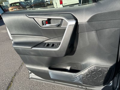 2025 Toyota RAV4 HYBRID Hybrid XLE