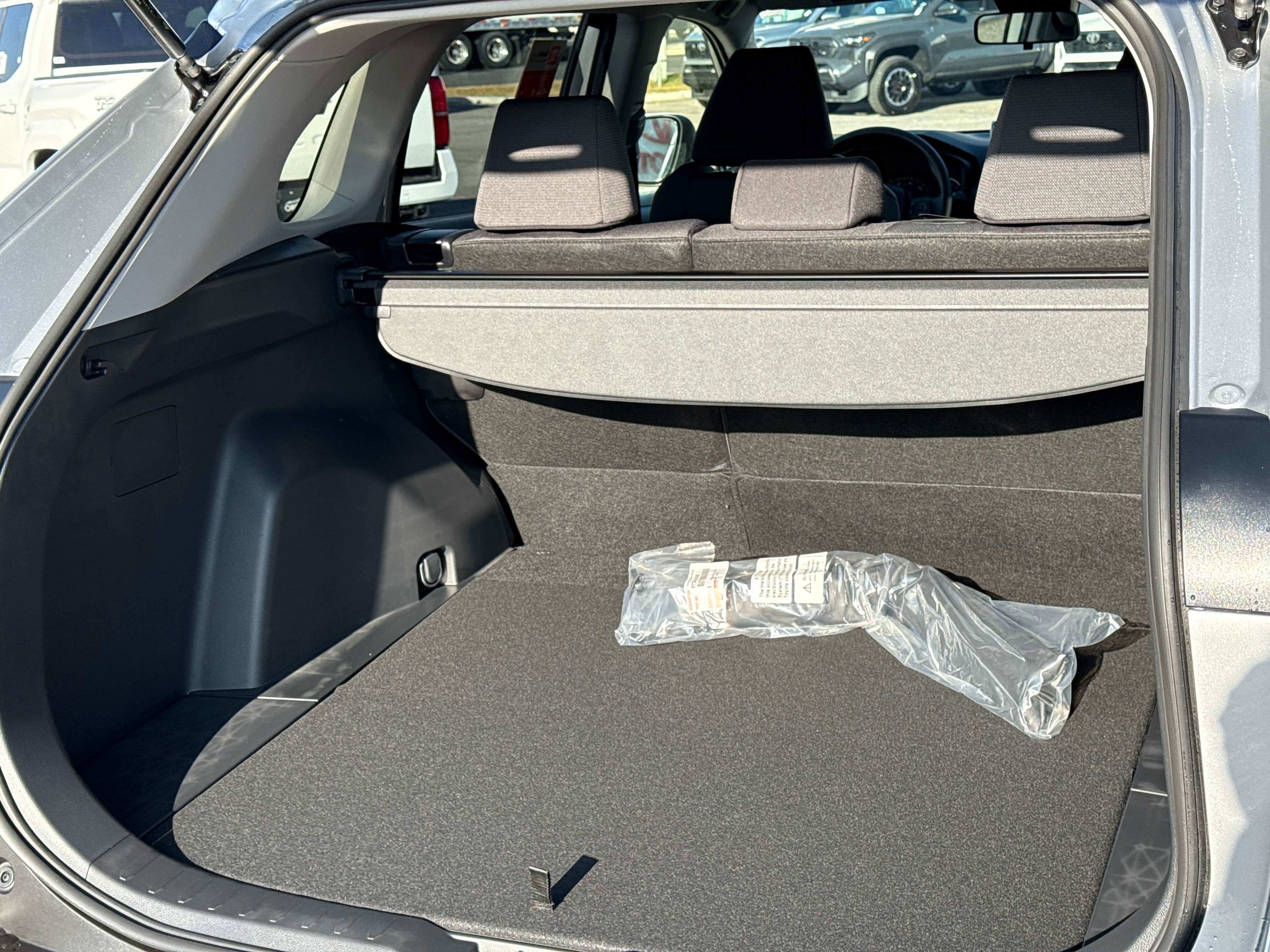 2025 Toyota RAV4 HYBRID Hybrid XLE