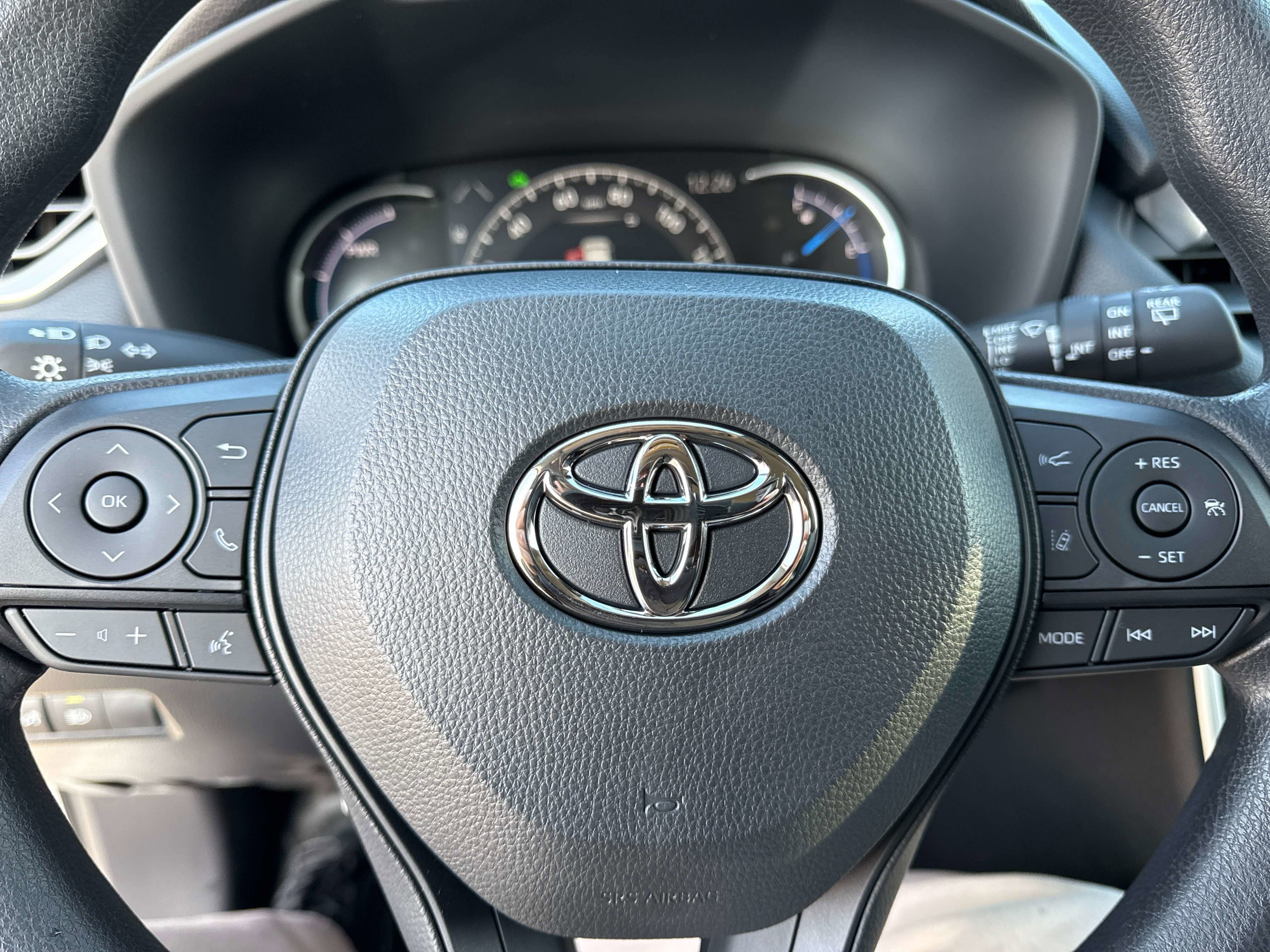 2025 Toyota RAV4 HYBRID Hybrid XLE