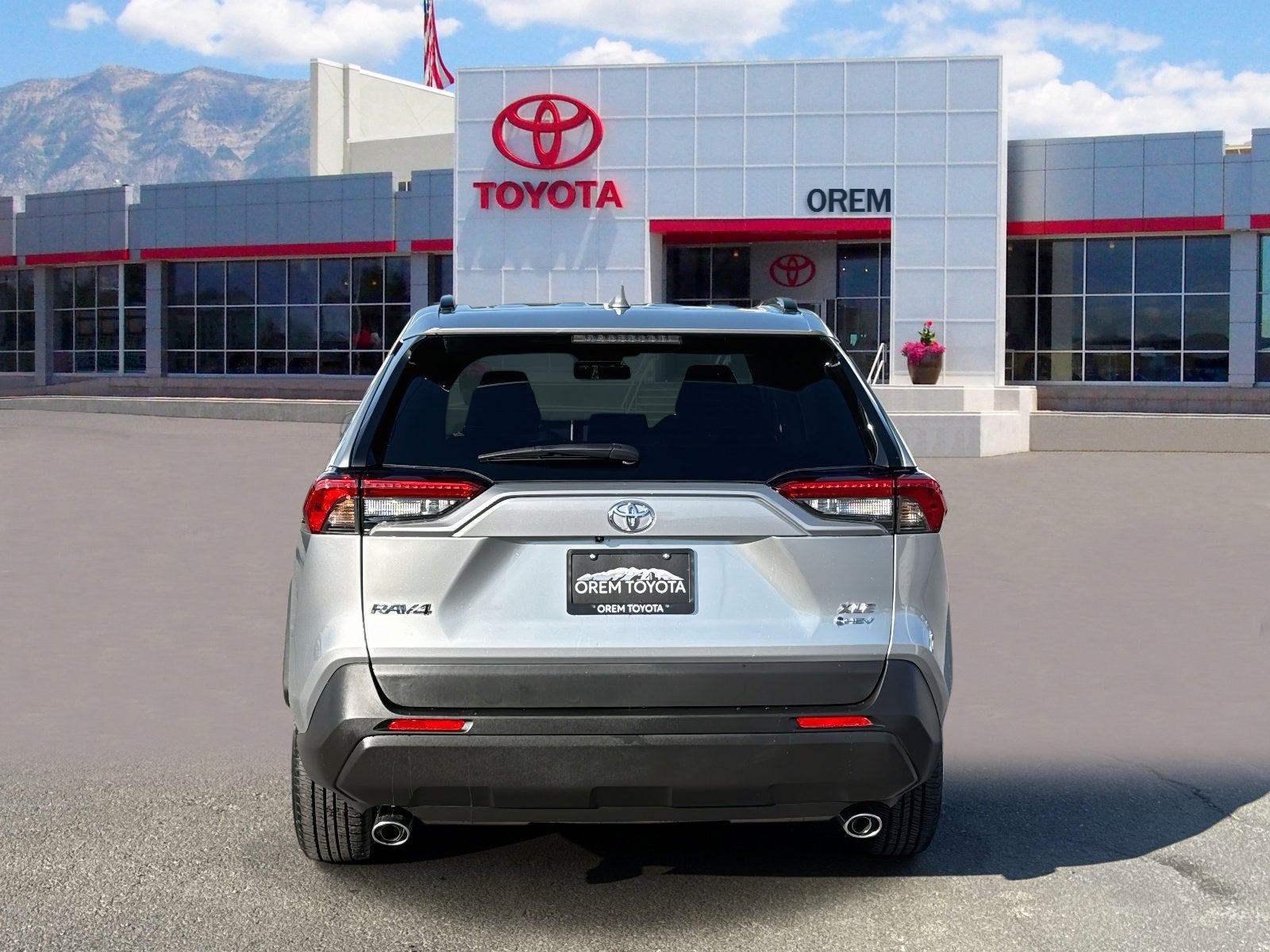 2025 Toyota RAV4 HYBRID Hybrid XLE