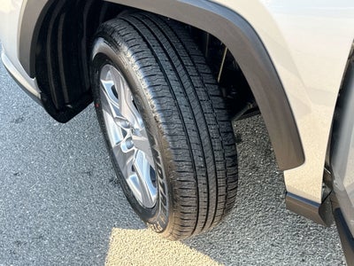 2025 Toyota RAV4 HYBRID Hybrid XLE