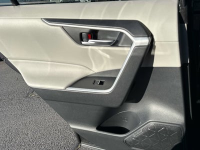 2025 Toyota RAV4 HYBRID Hybrid XLE