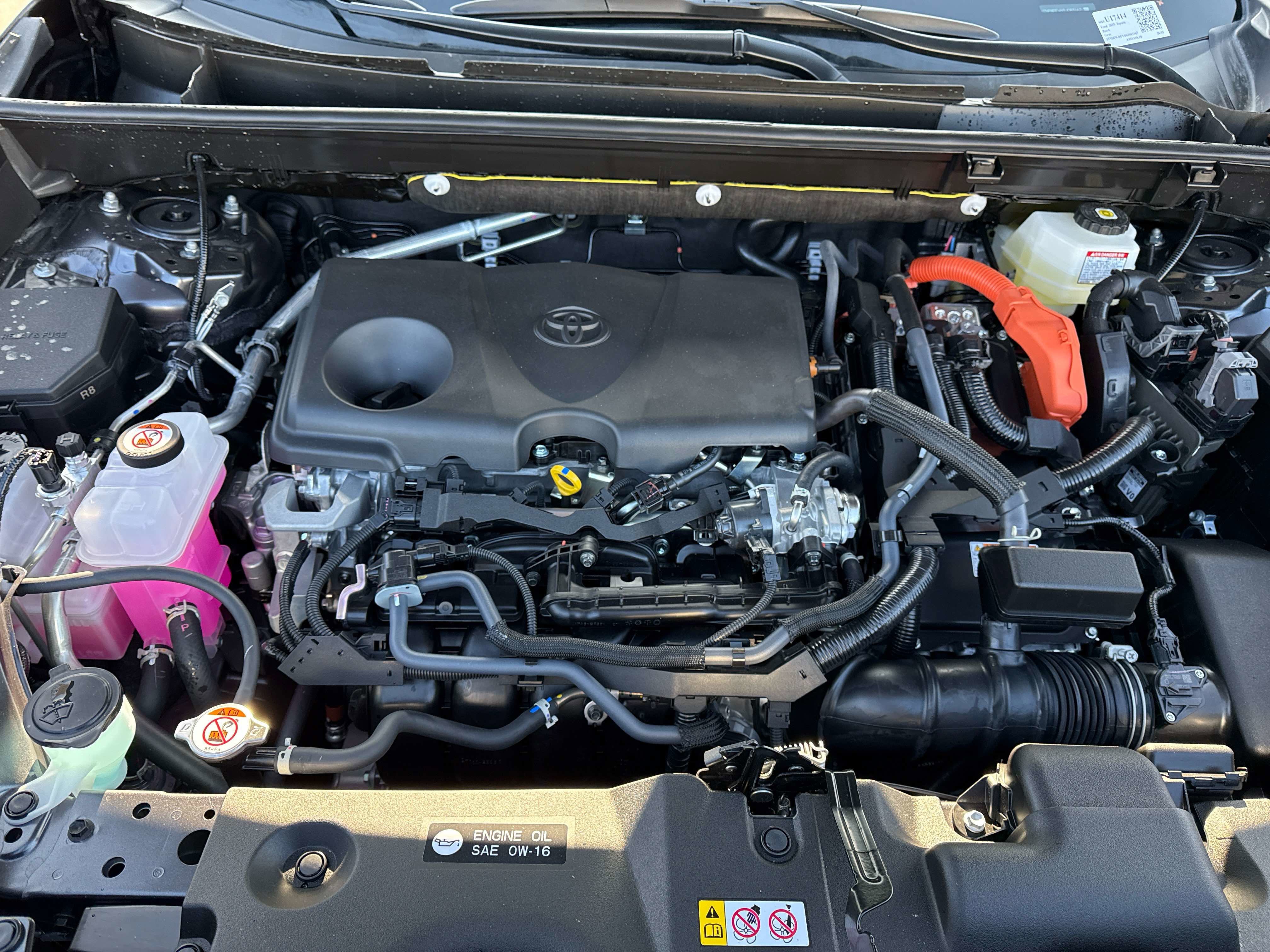 2025 Toyota RAV4 HYBRID Hybrid XLE