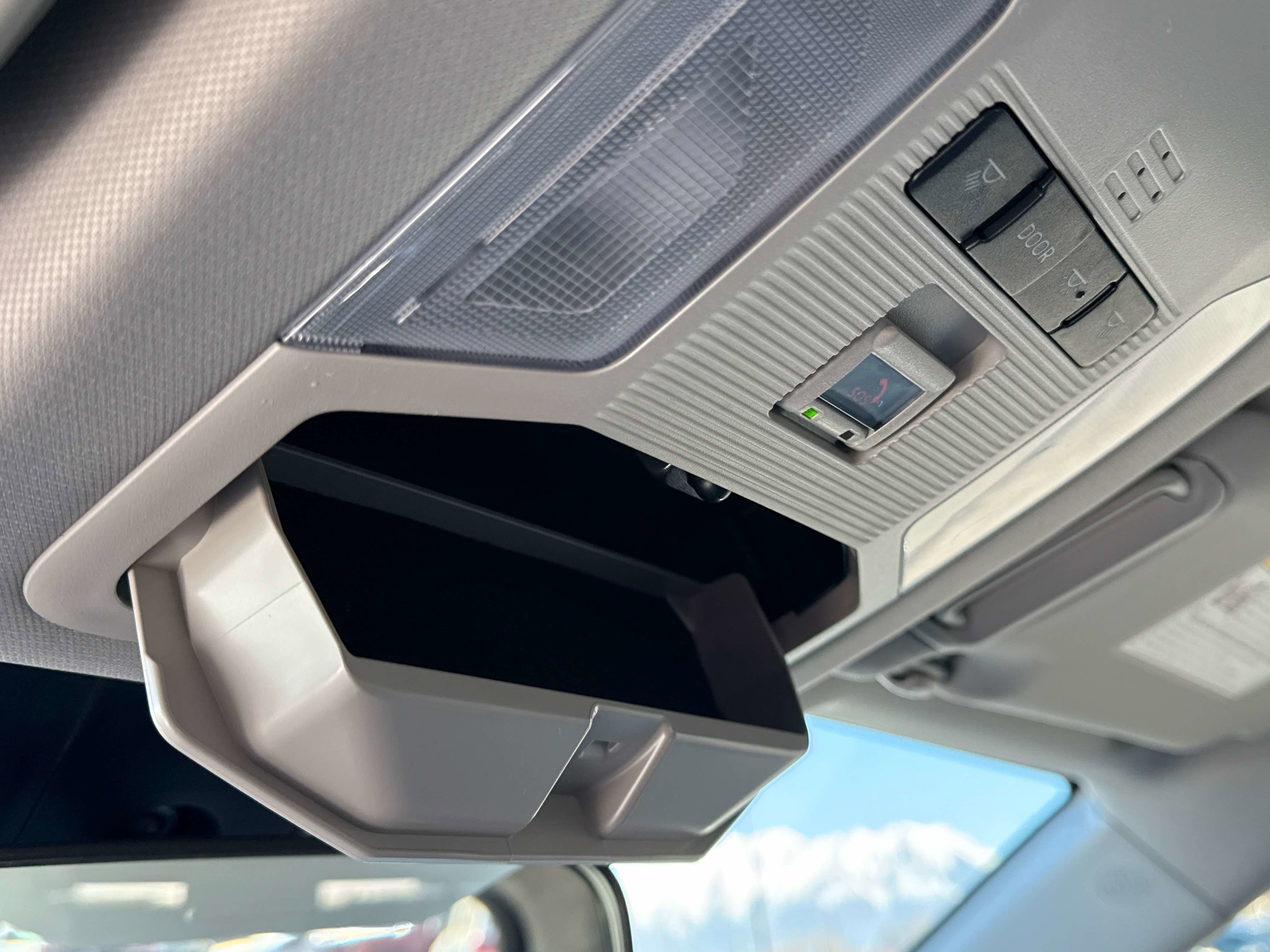 2025 Toyota RAV4 HYBRID Hybrid XLE