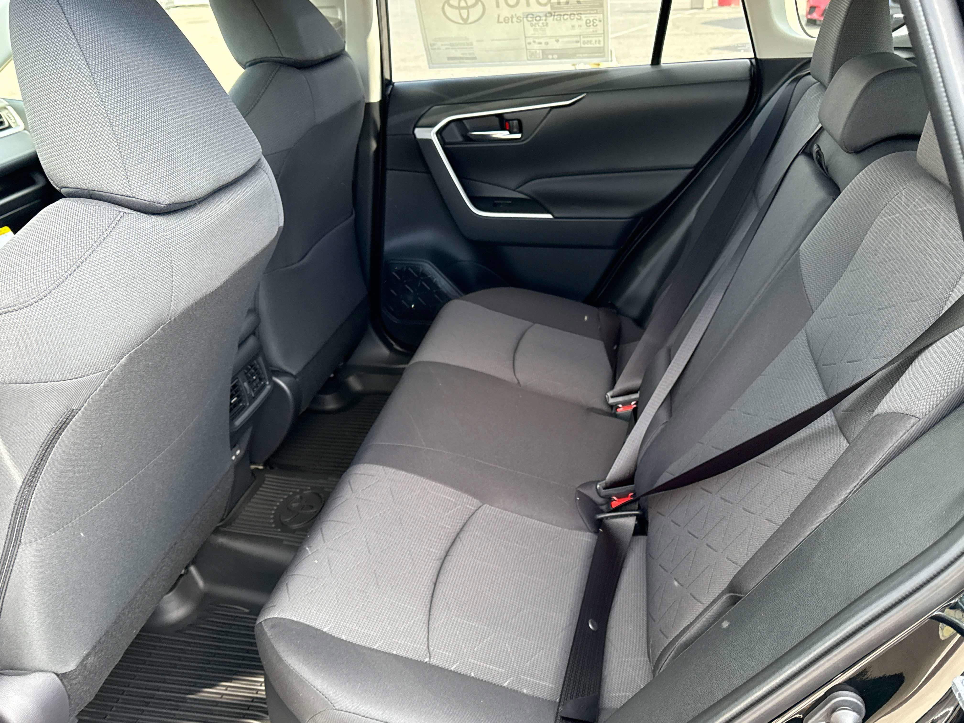 2025 Toyota RAV4 HYBRID Hybrid XLE