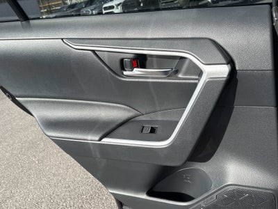 2025 Toyota RAV4 HYBRID Hybrid XLE