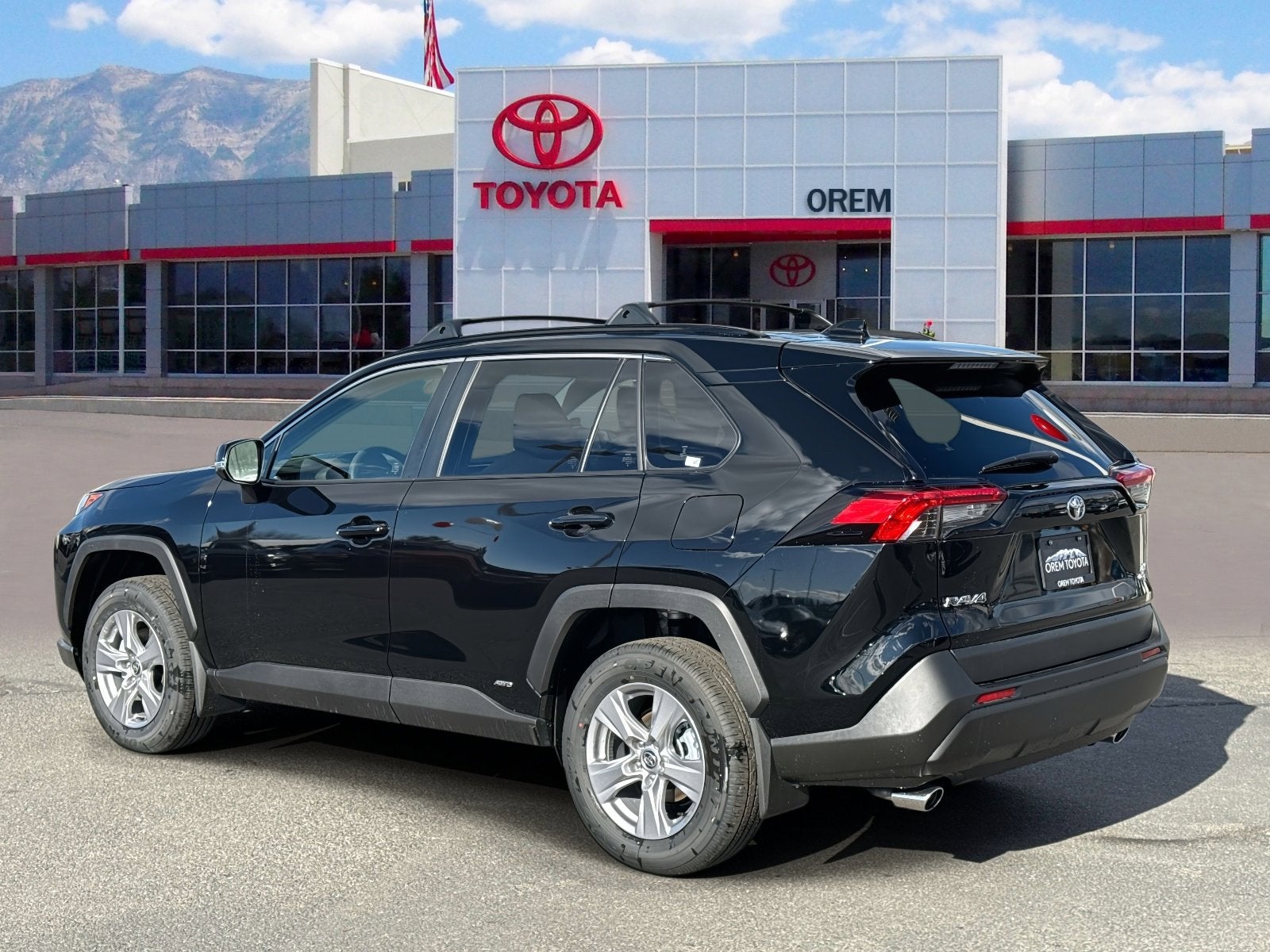2025 Toyota RAV4 HYBRID Hybrid XLE