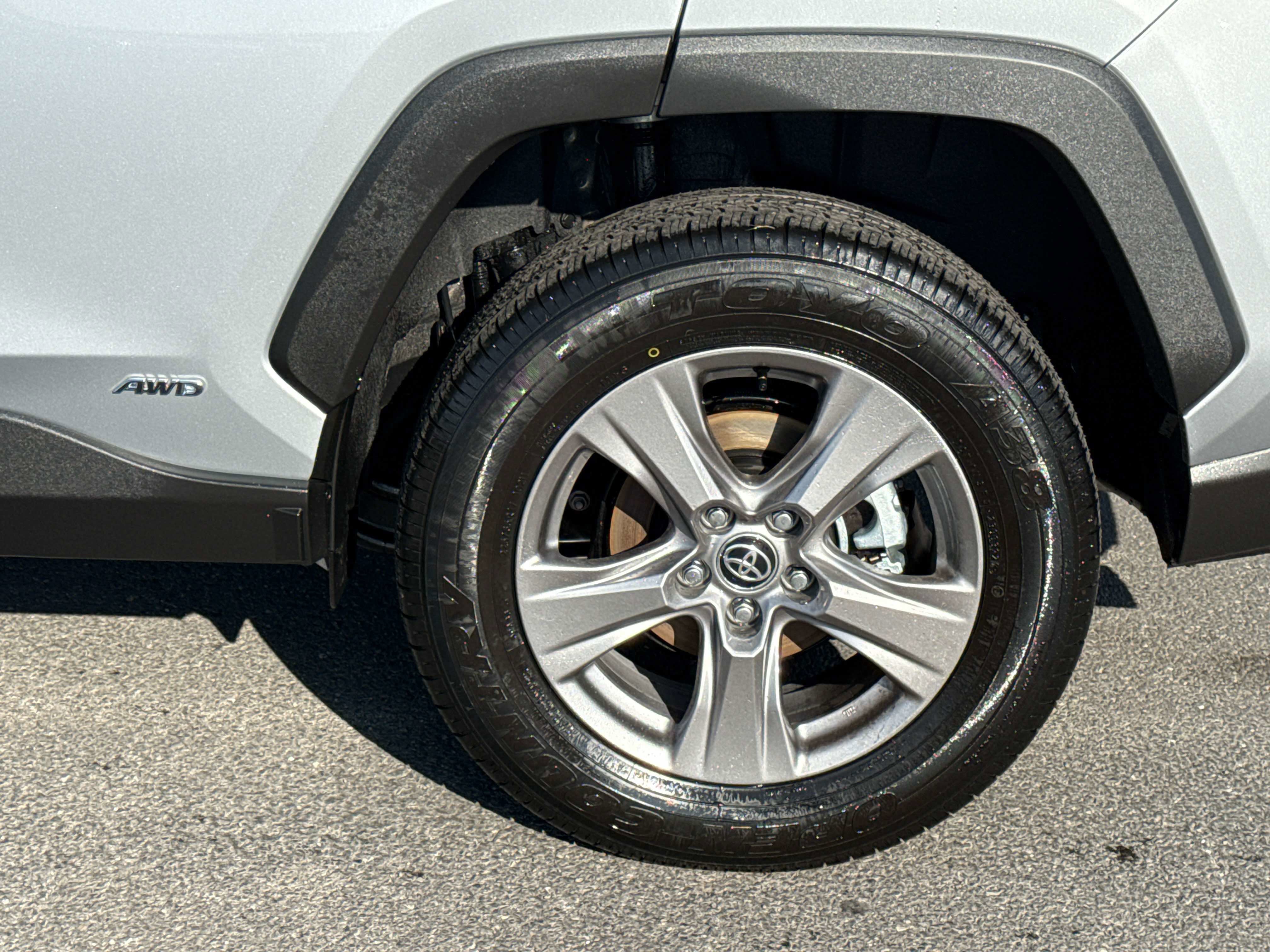 2025 Toyota RAV4 HYBRID Hybrid XLE