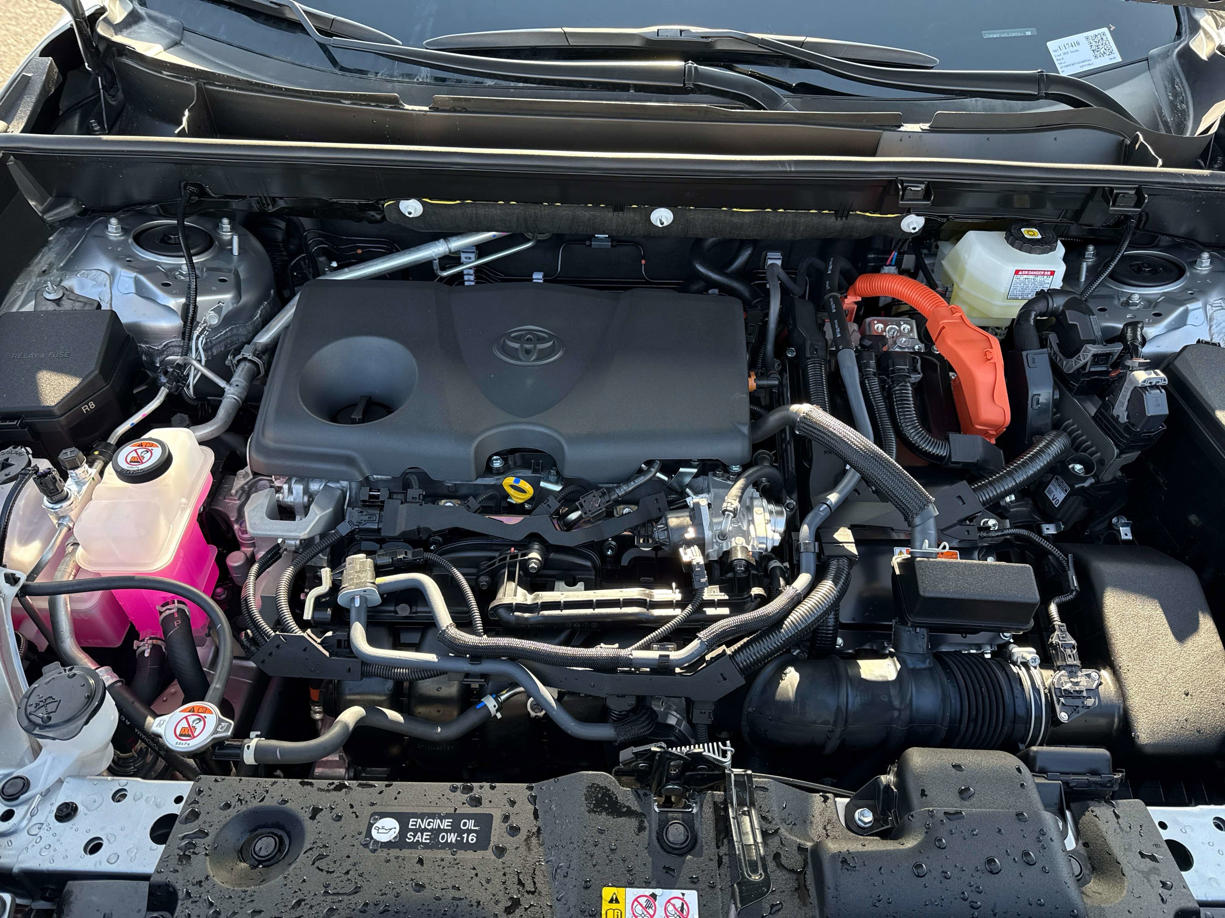 2025 Toyota RAV4 HYBRID Hybrid XLE