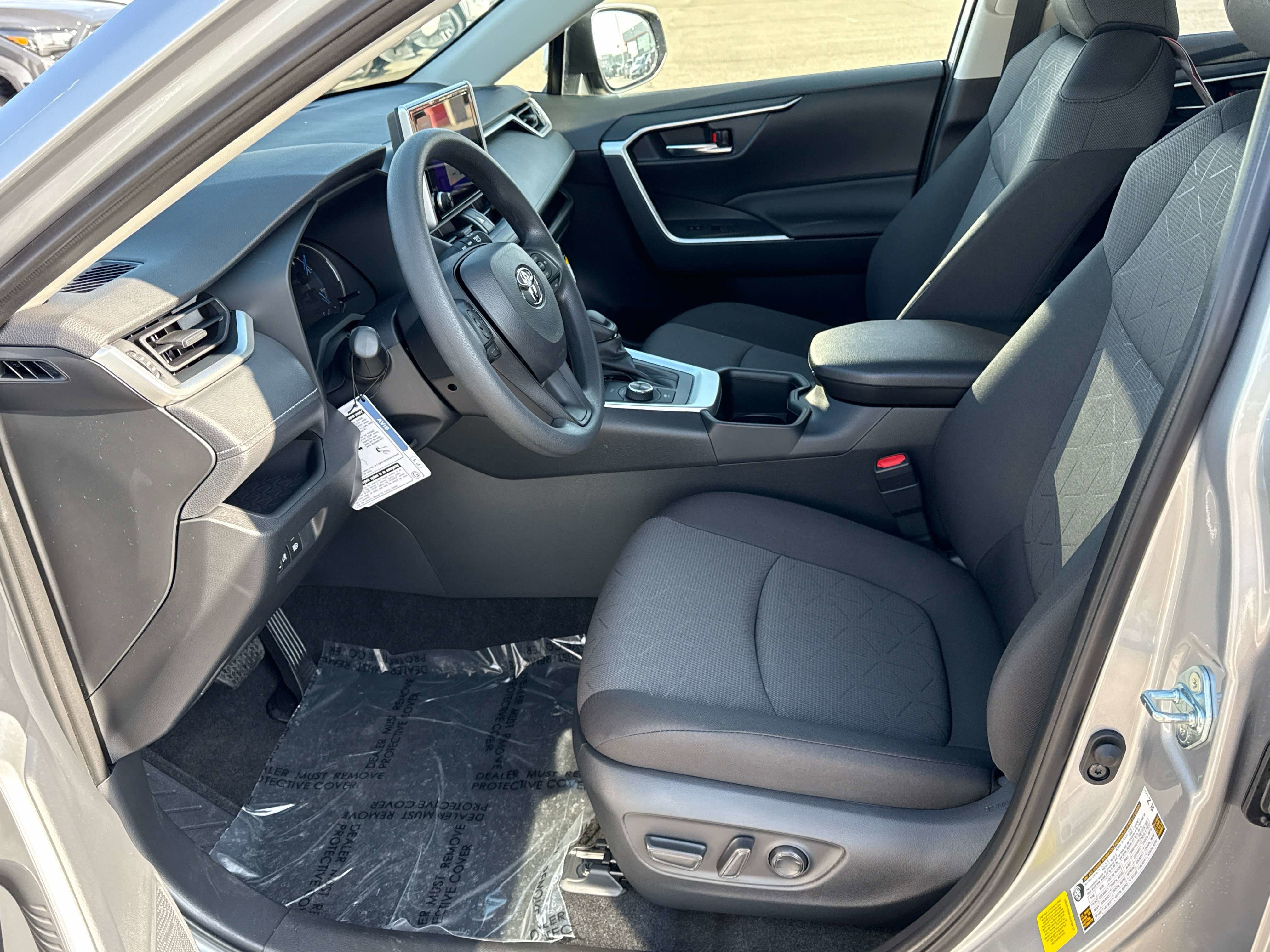 2025 Toyota RAV4 HYBRID Hybrid XLE