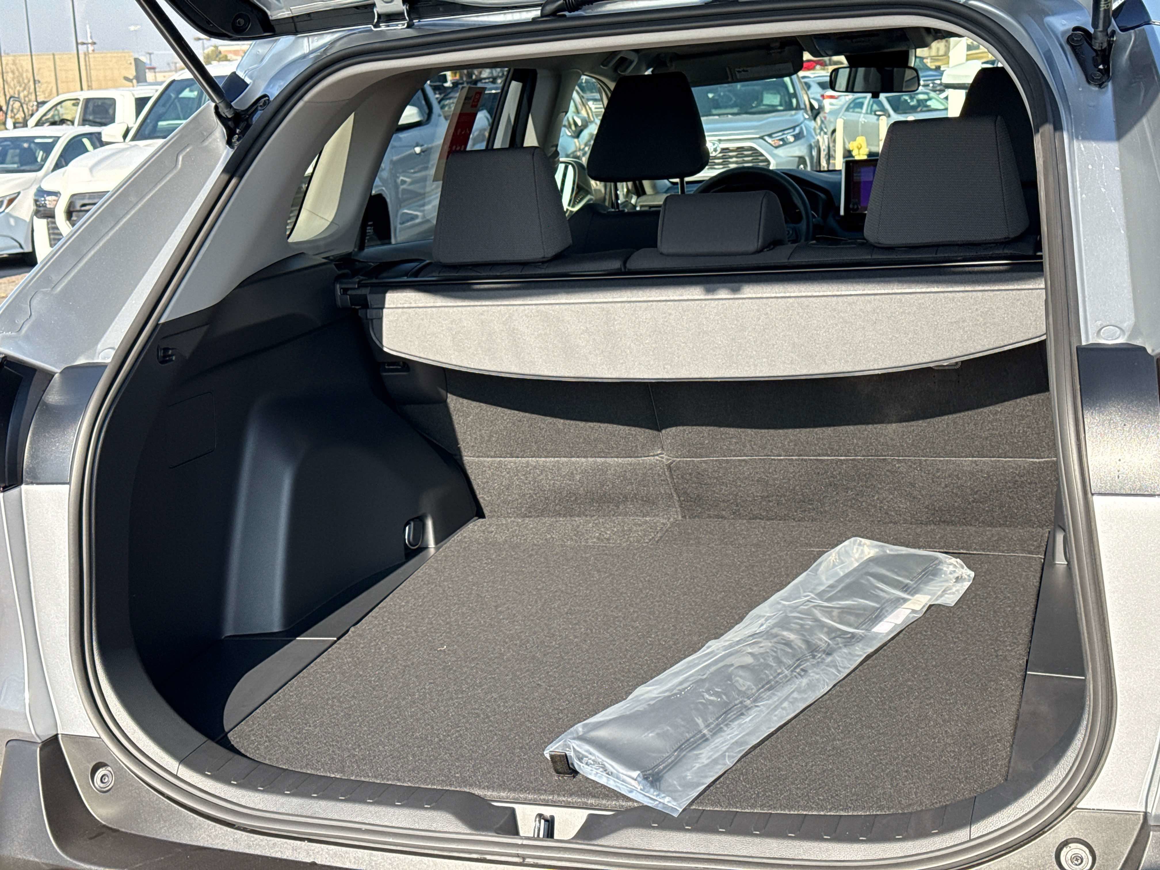 2025 Toyota RAV4 HYBRID Hybrid XLE