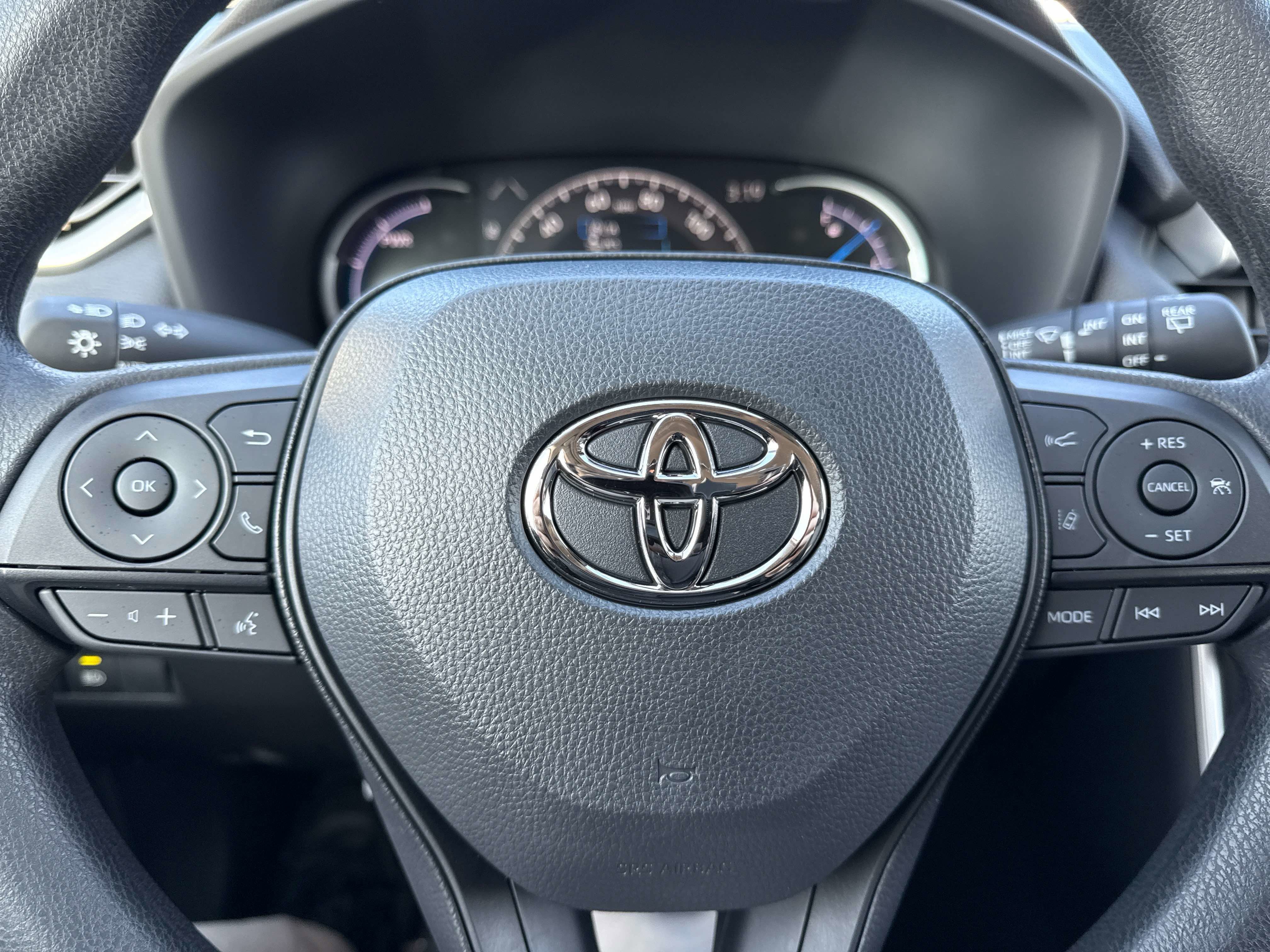 2025 Toyota RAV4 HYBRID Hybrid XLE