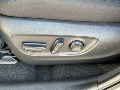 2025 Toyota RAV4 HYBRID Hybrid XLE