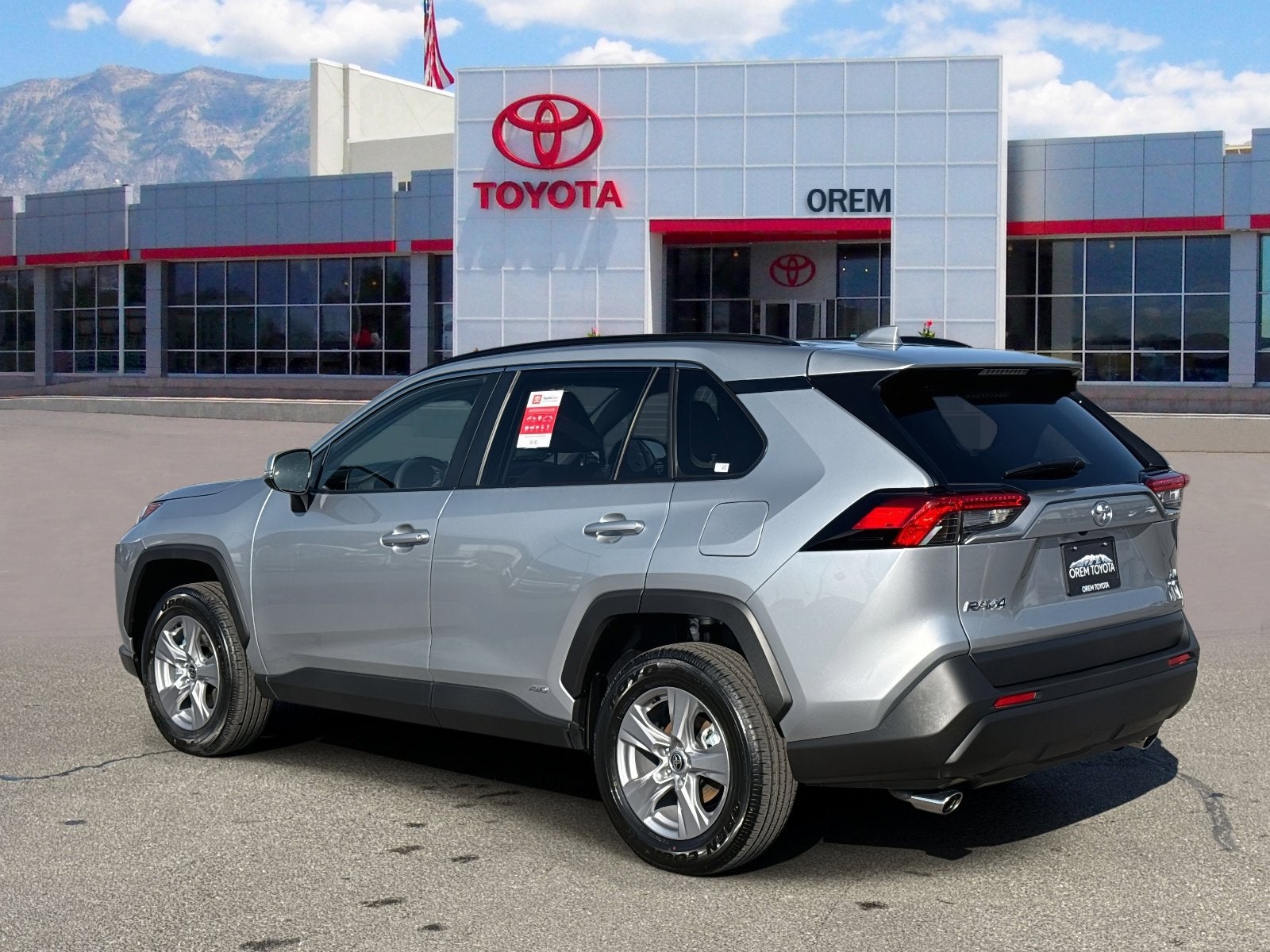 2025 Toyota RAV4 HYBRID Hybrid XLE