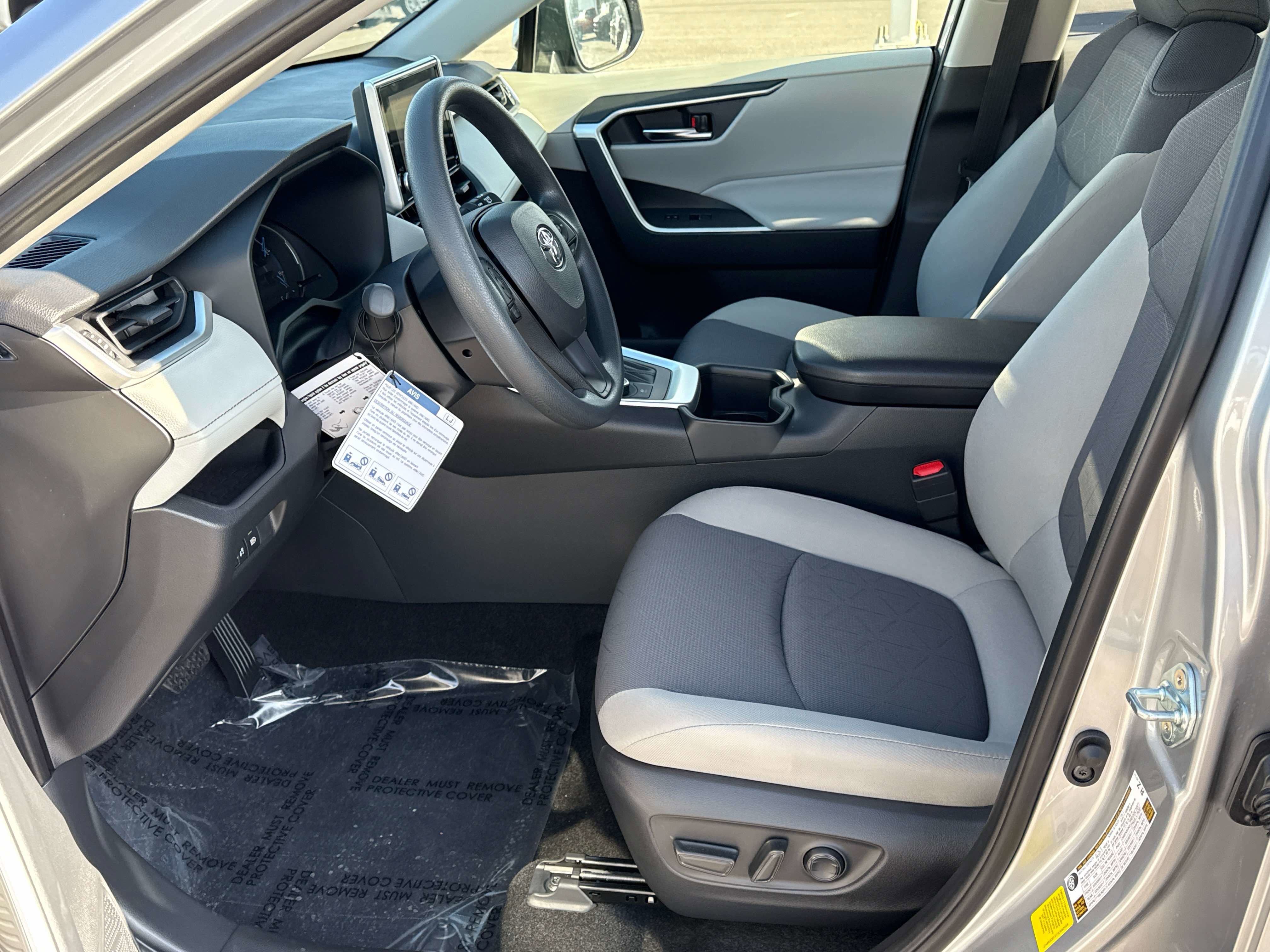 2025 Toyota RAV4 HYBRID Hybrid XLE