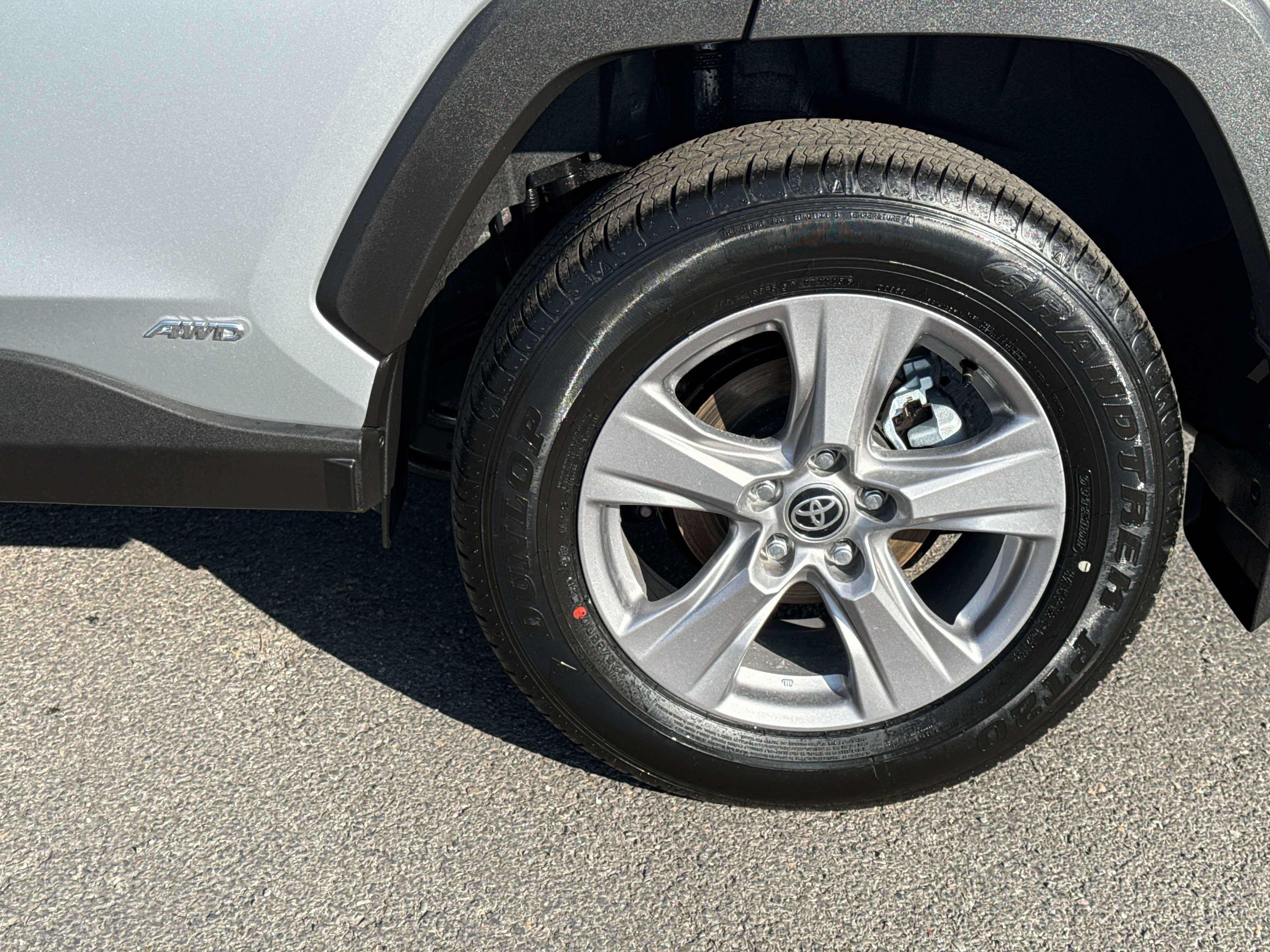 2025 Toyota RAV4 HYBRID Hybrid XLE