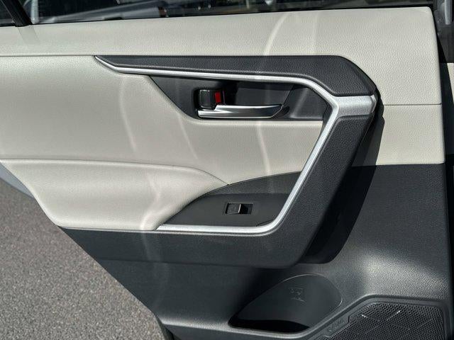 2025 Toyota RAV4 HYBRID Hybrid XLE