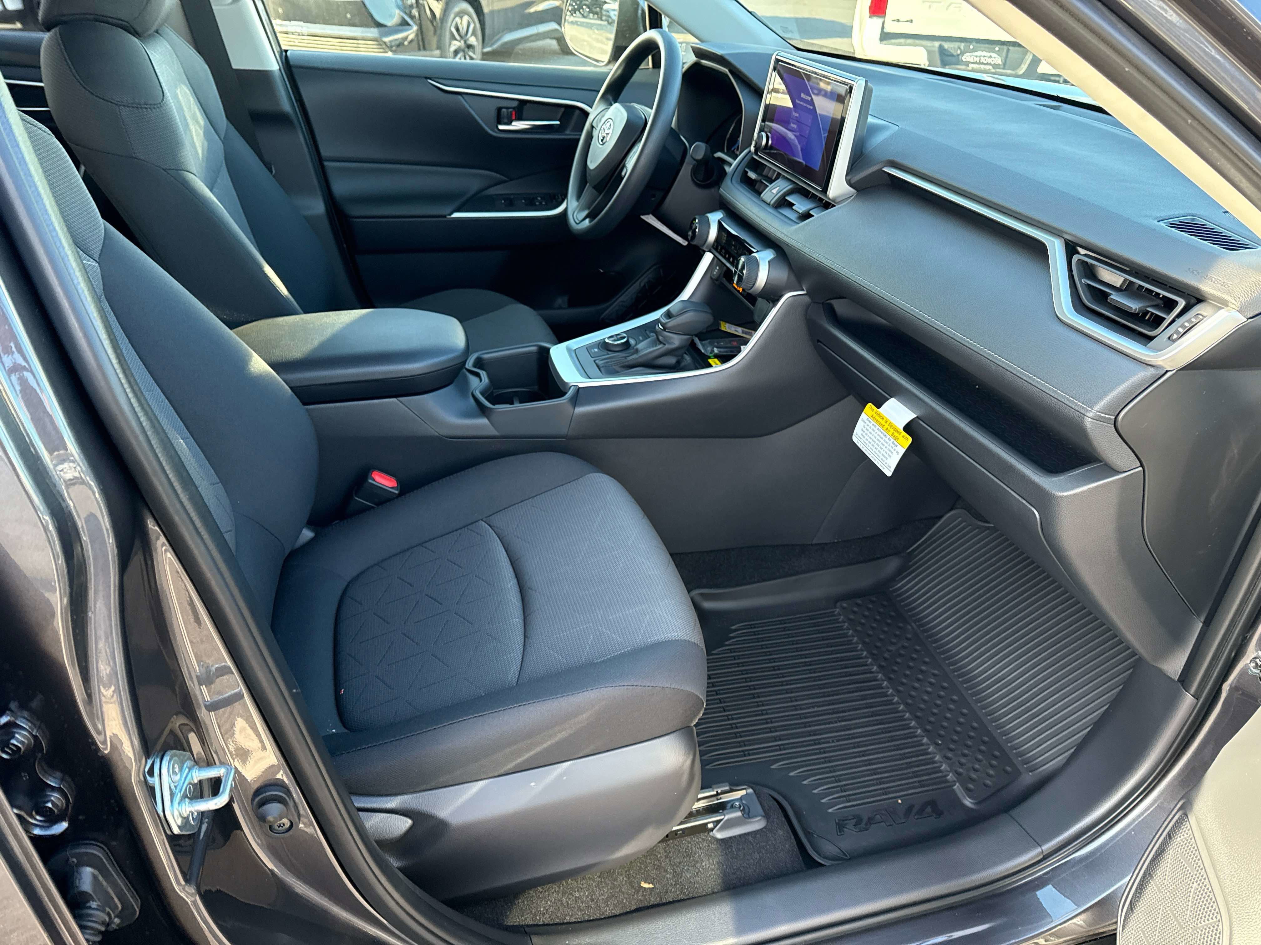 2025 Toyota RAV4 HYBRID Hybrid XLE