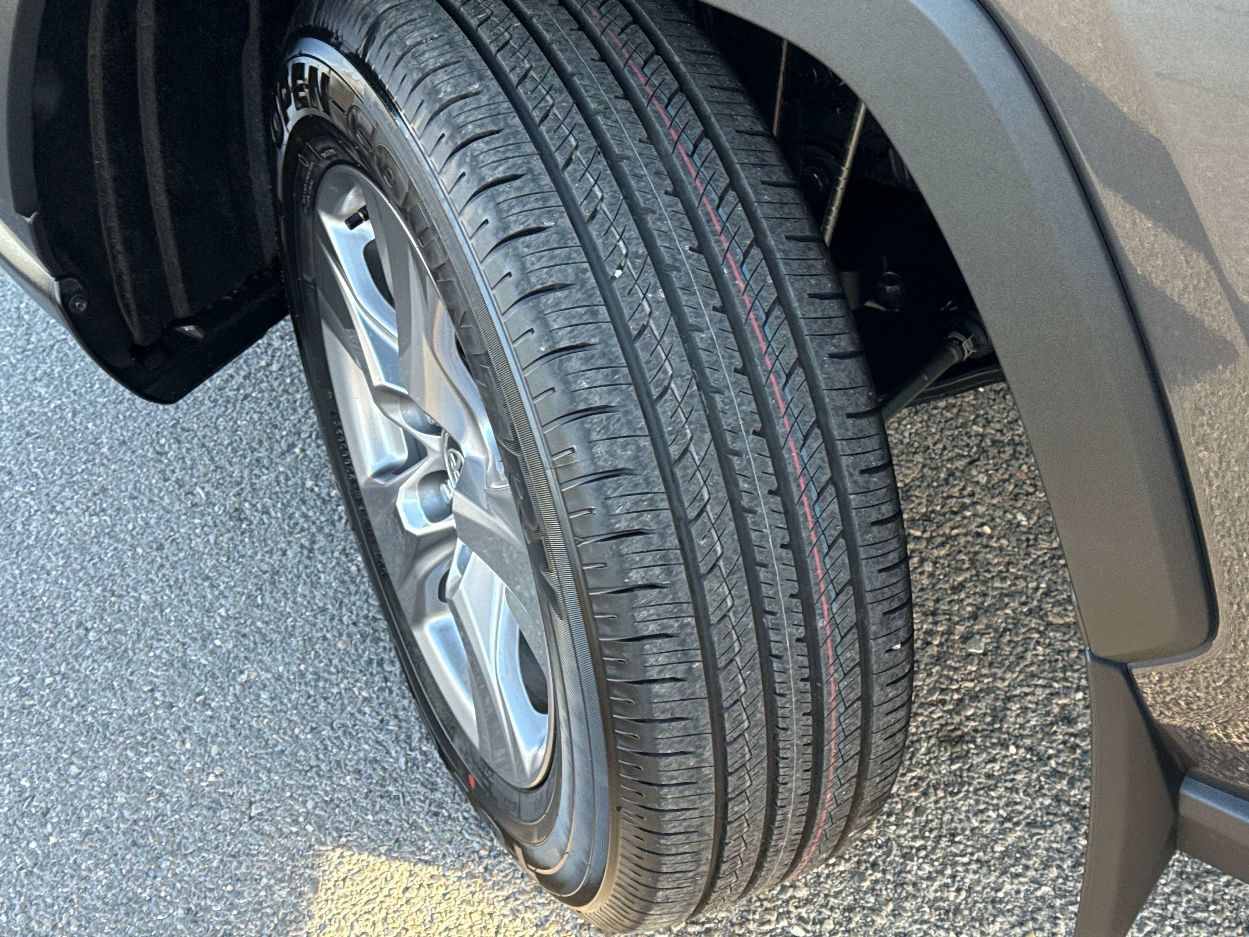 2025 Toyota RAV4 HYBRID Hybrid XLE