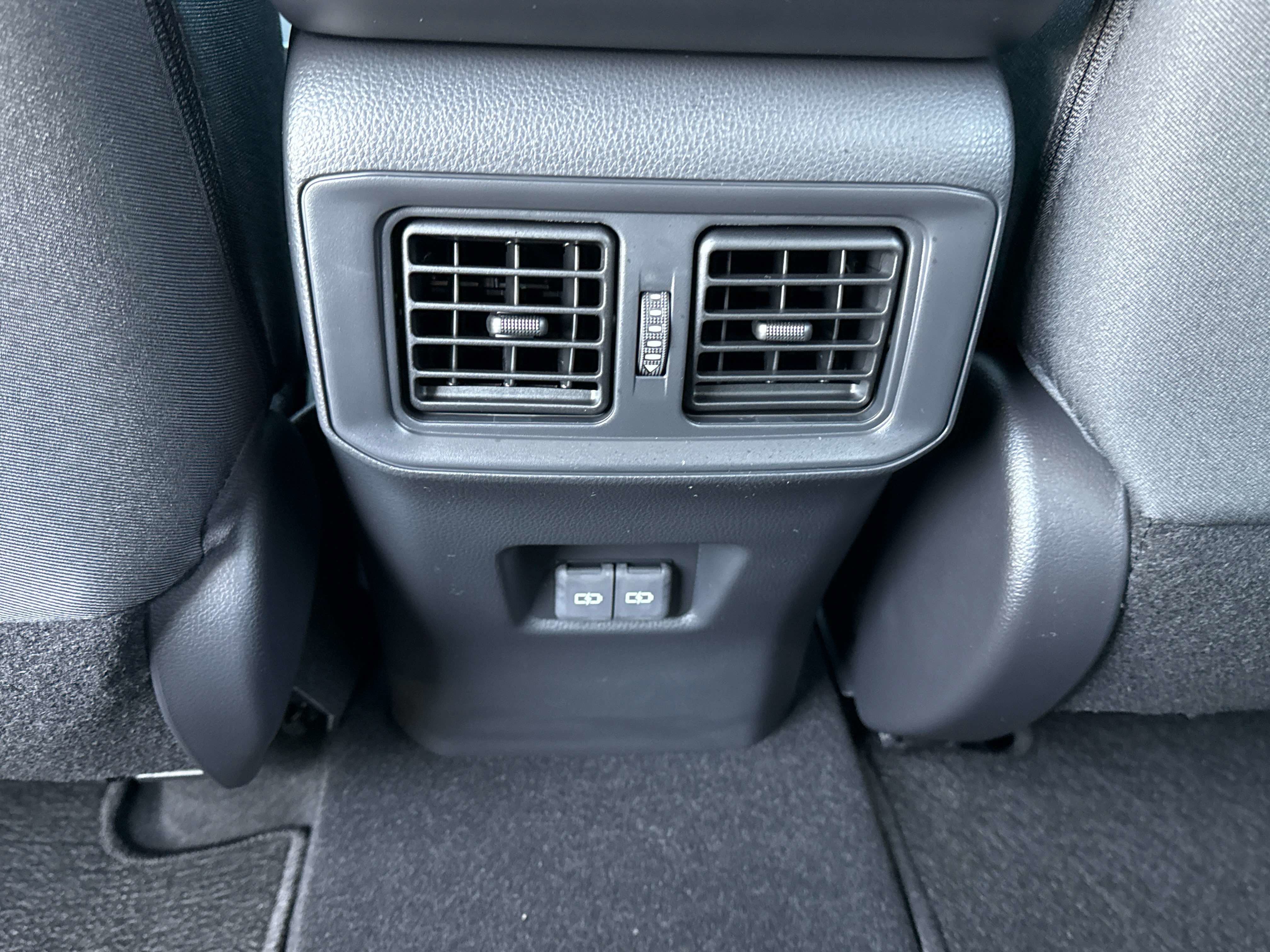 2025 Toyota RAV4 HYBRID Hybrid XLE