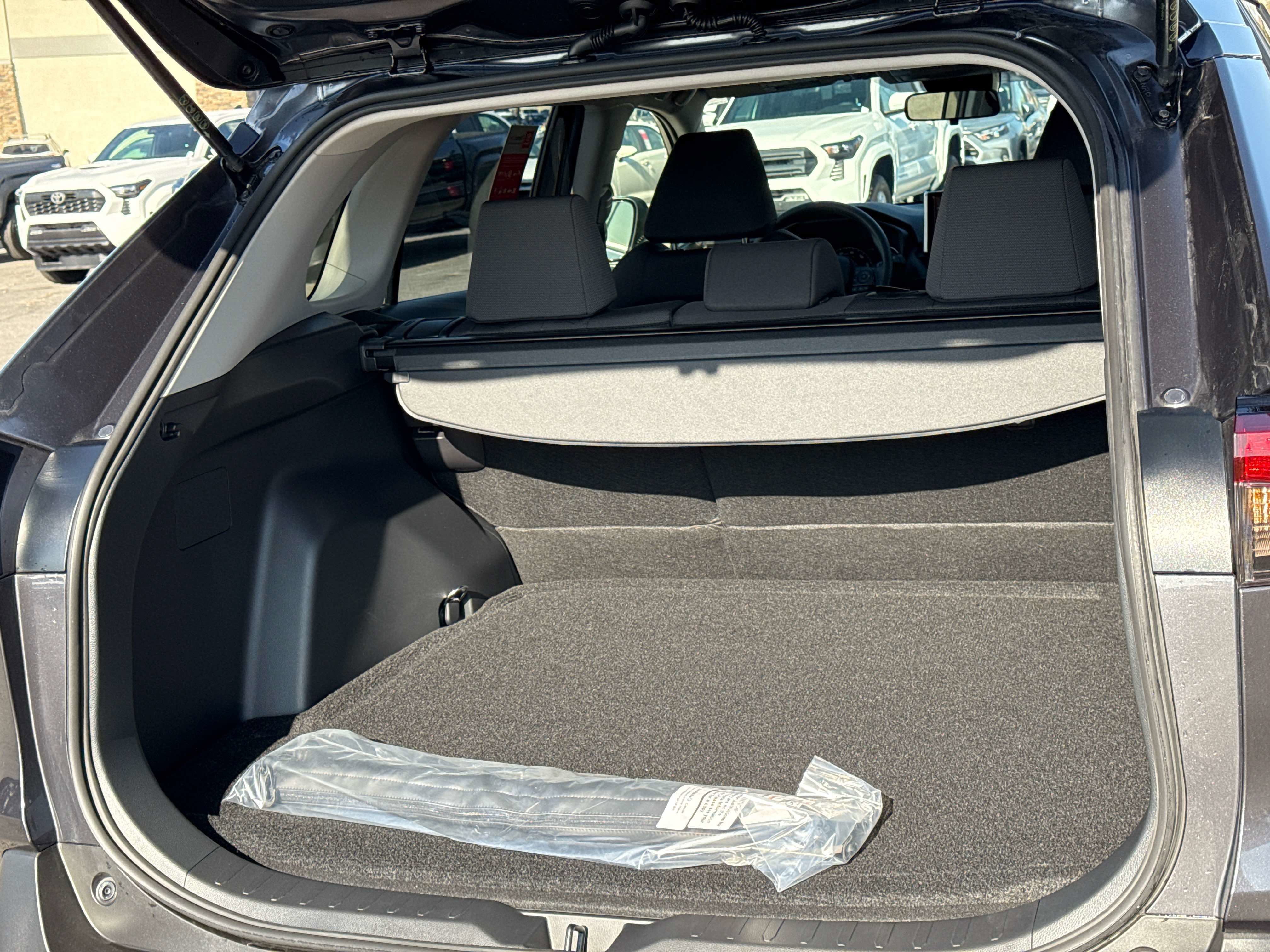 2025 Toyota RAV4 HYBRID Hybrid XLE