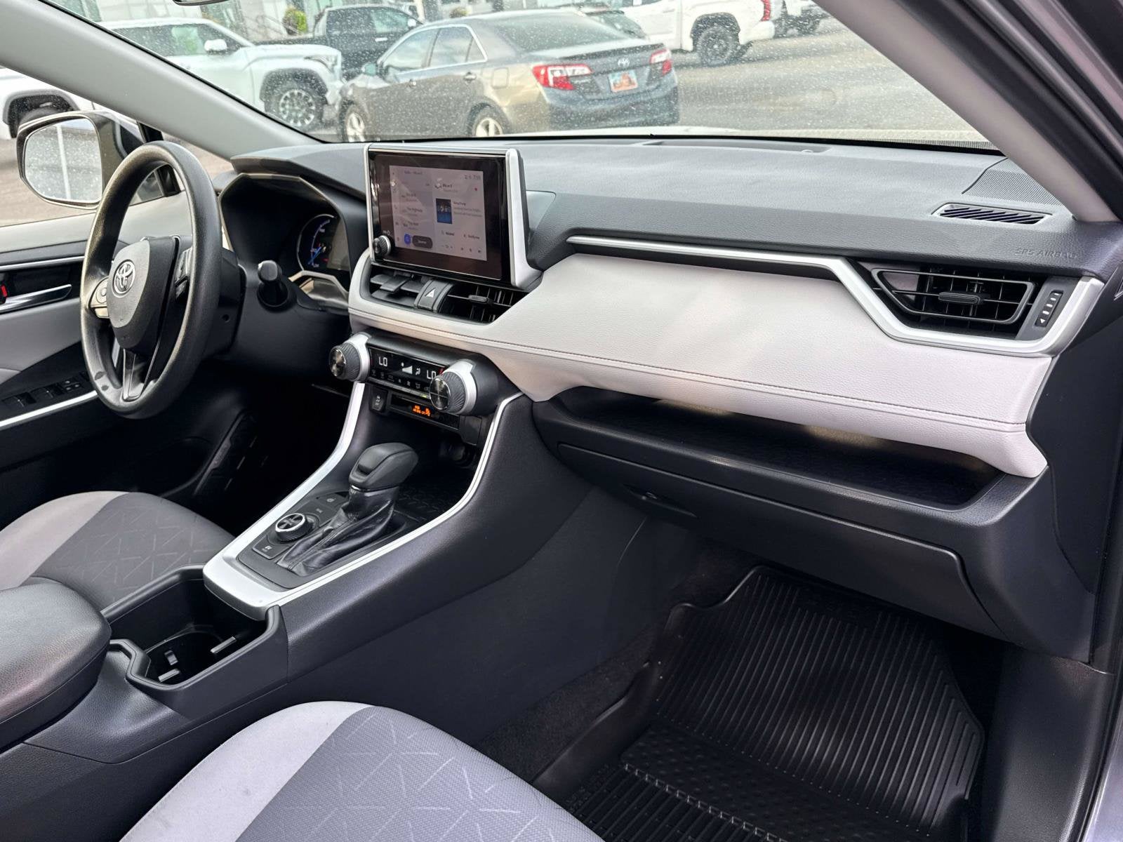 2024 Toyota RAV4 Hybrid Hybrid XLE