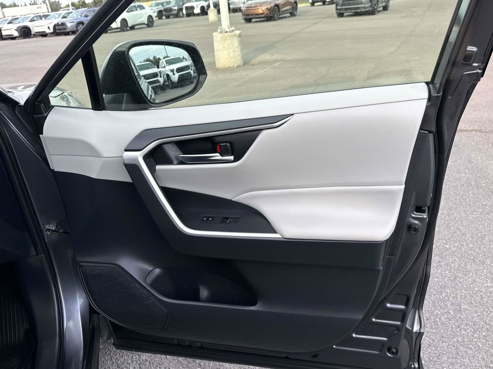2024 Toyota RAV4 Hybrid Hybrid XLE