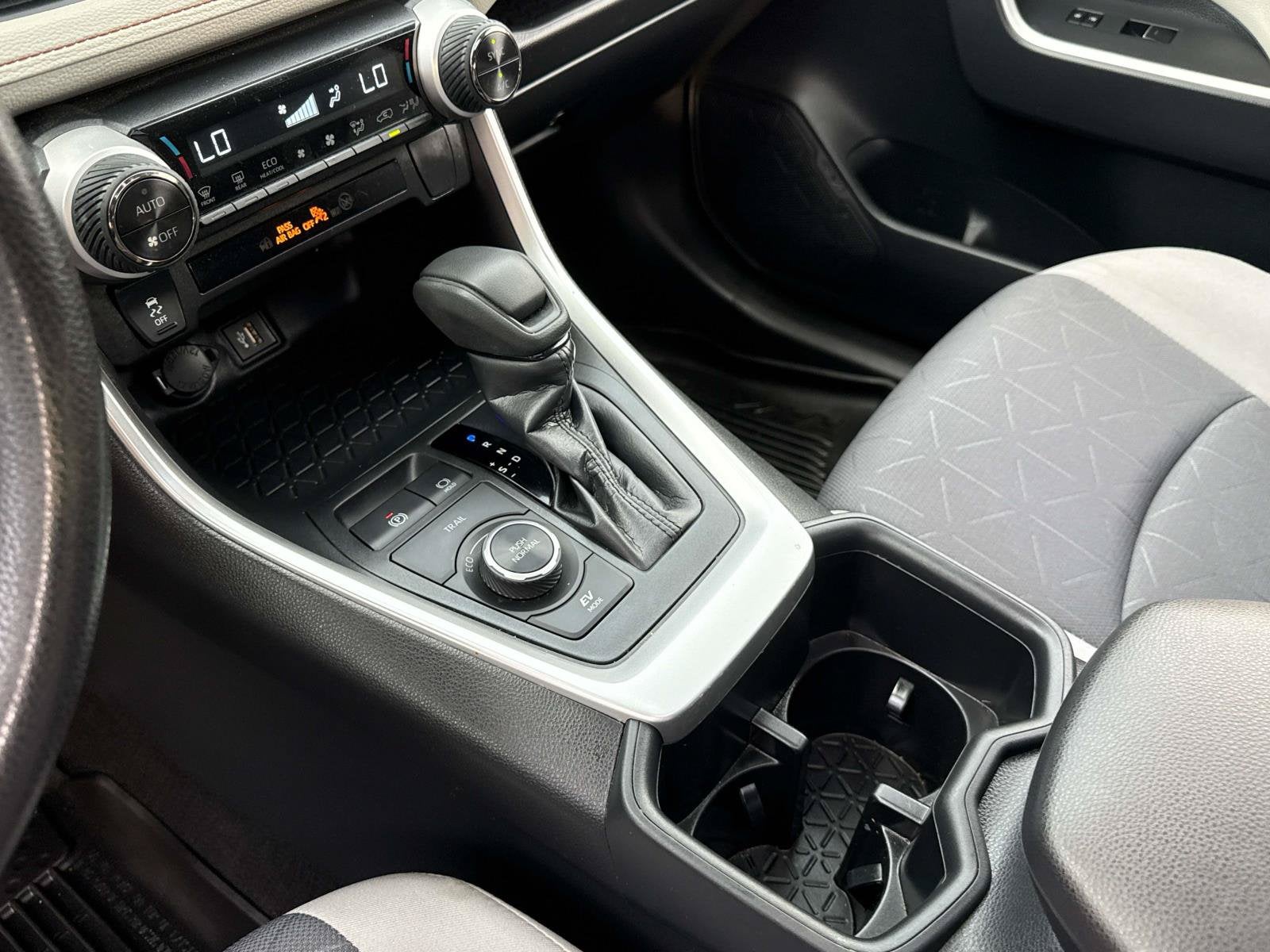 2024 Toyota RAV4 Hybrid Hybrid XLE