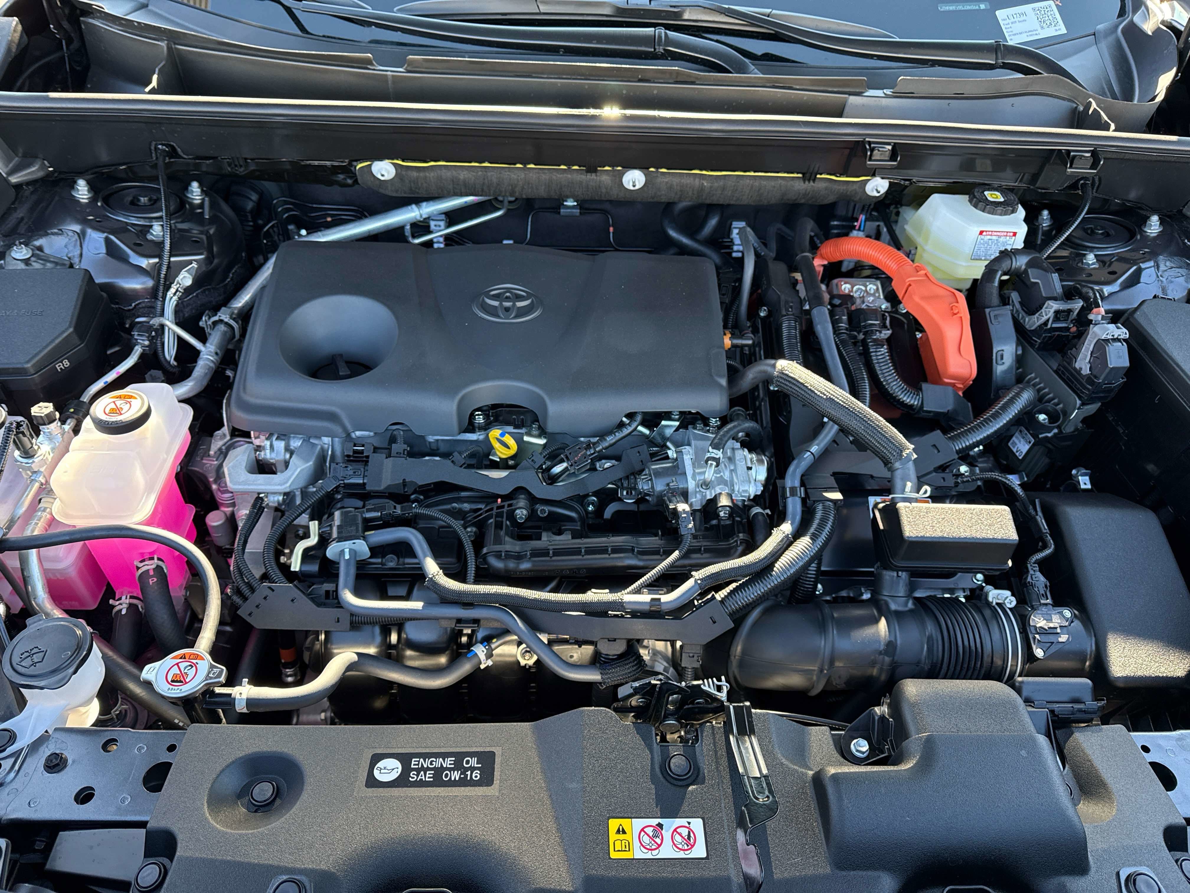 2025 Toyota RAV4 HYBRID Hybrid XLE