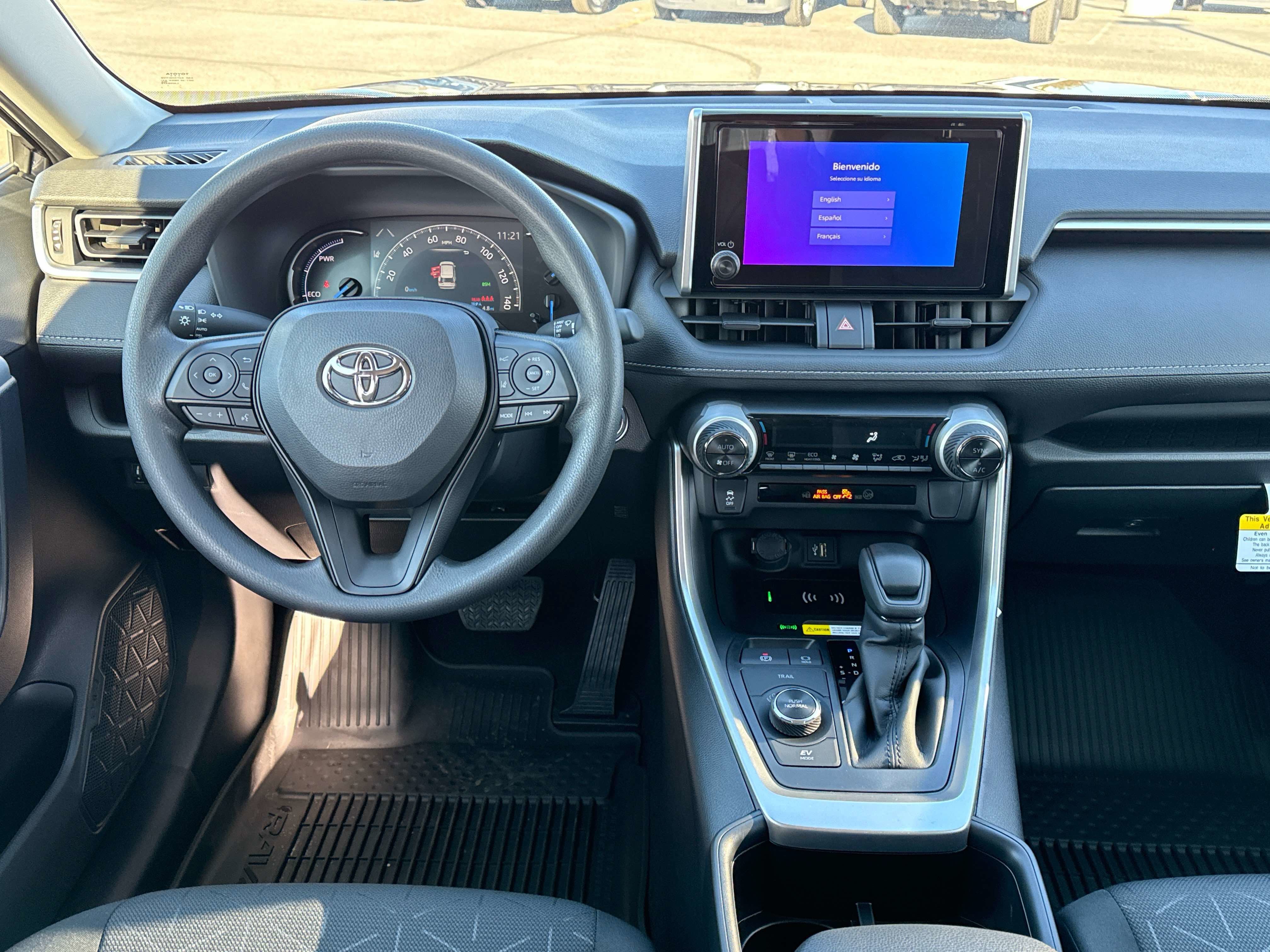 2025 Toyota RAV4 HYBRID Hybrid XLE