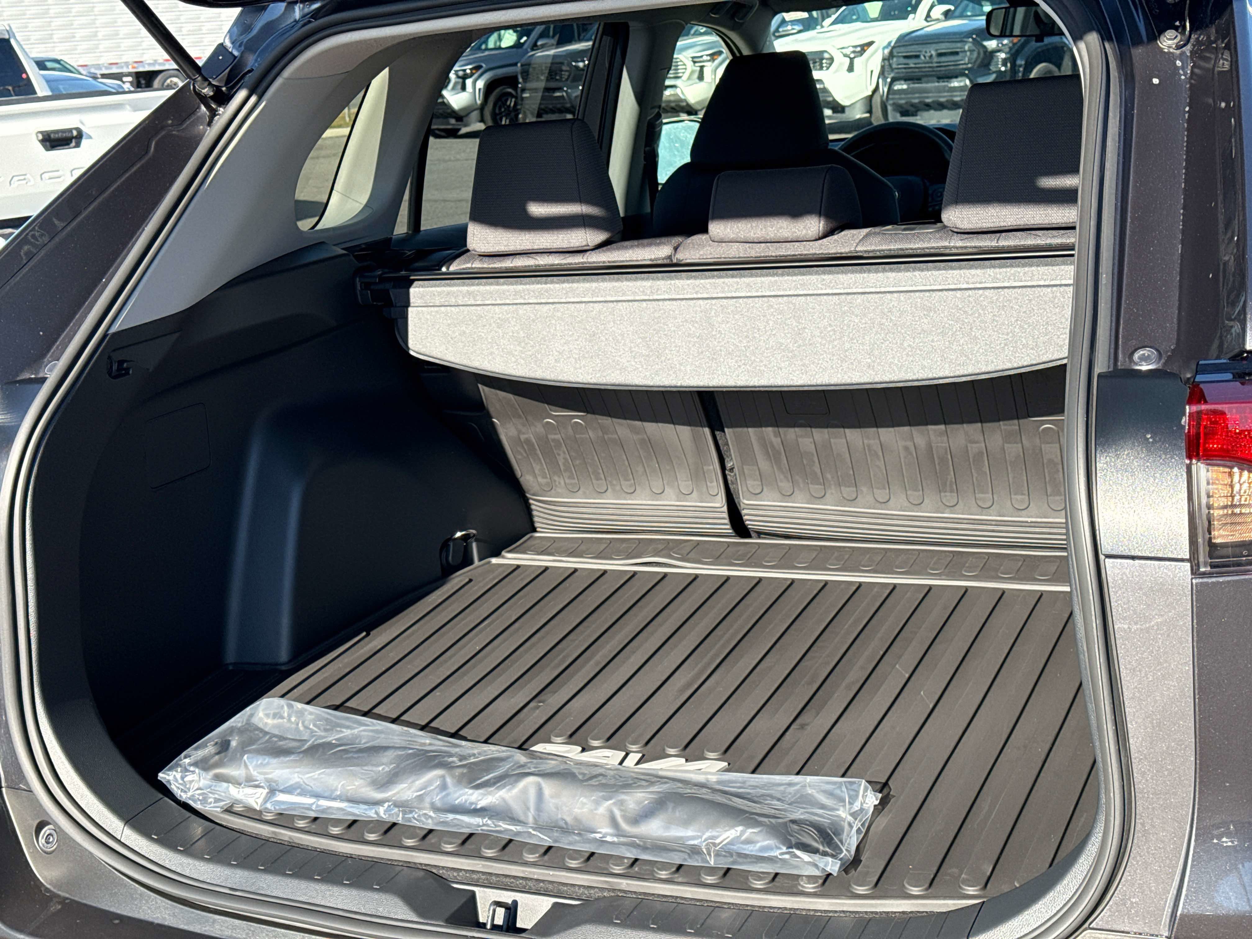 2025 Toyota RAV4 HYBRID Hybrid XLE