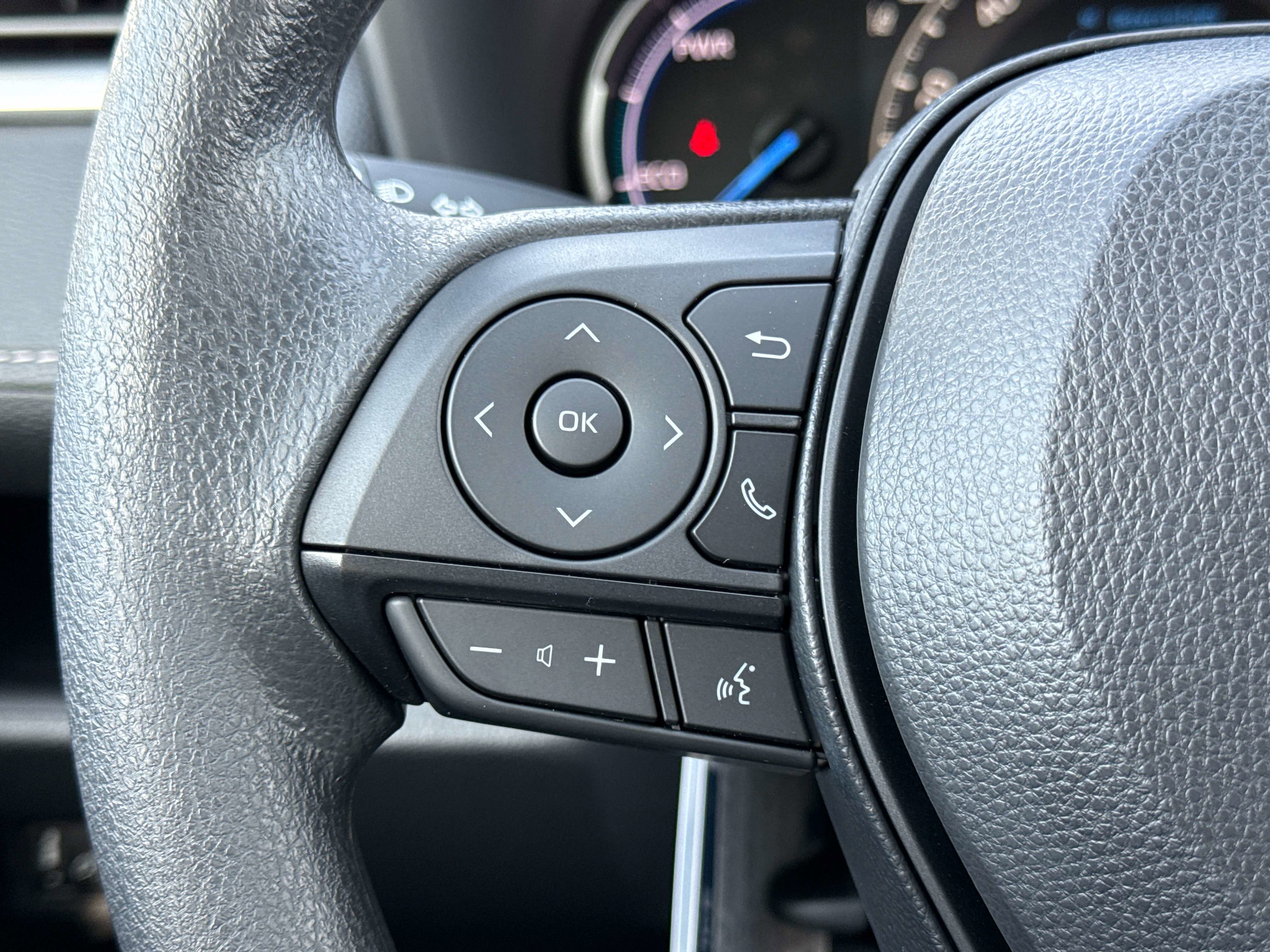 2025 Toyota RAV4 HYBRID Hybrid XLE