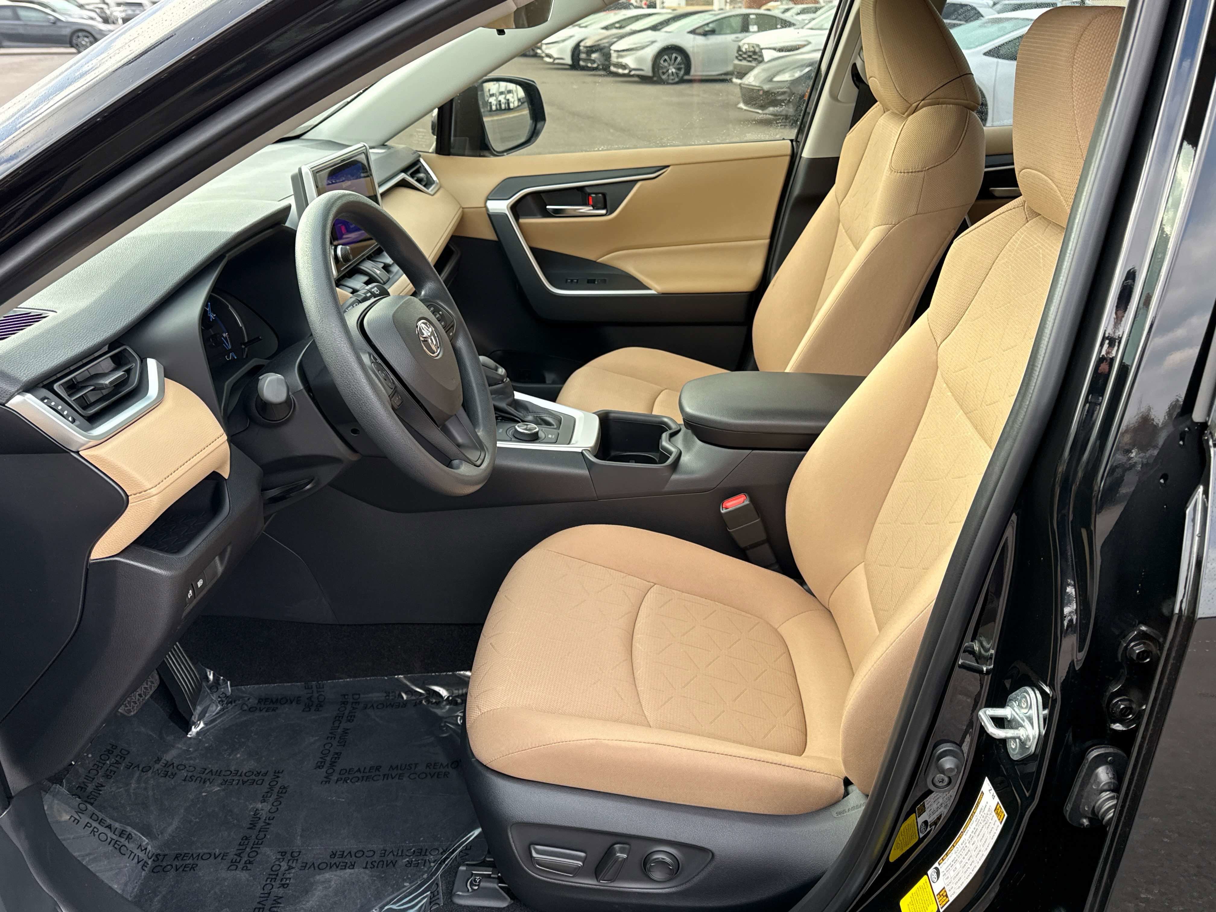 2025 Toyota RAV4 HYBRID Hybrid XLE