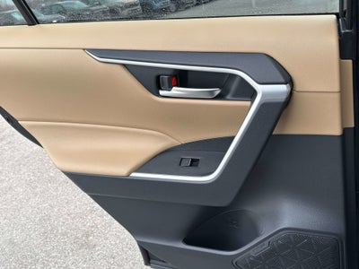 2025 Toyota RAV4 HYBRID Hybrid XLE