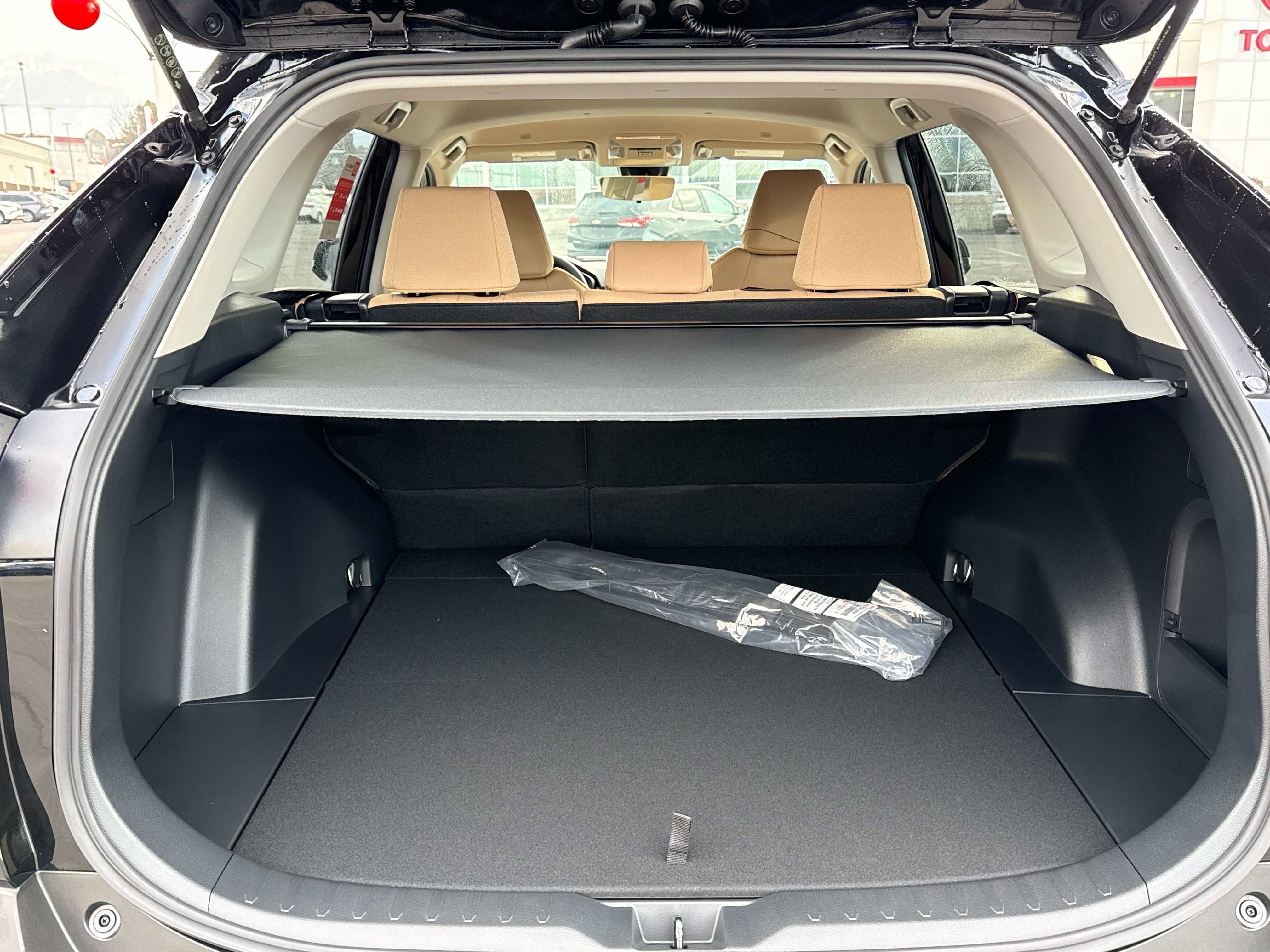 2025 Toyota RAV4 HYBRID Hybrid XLE