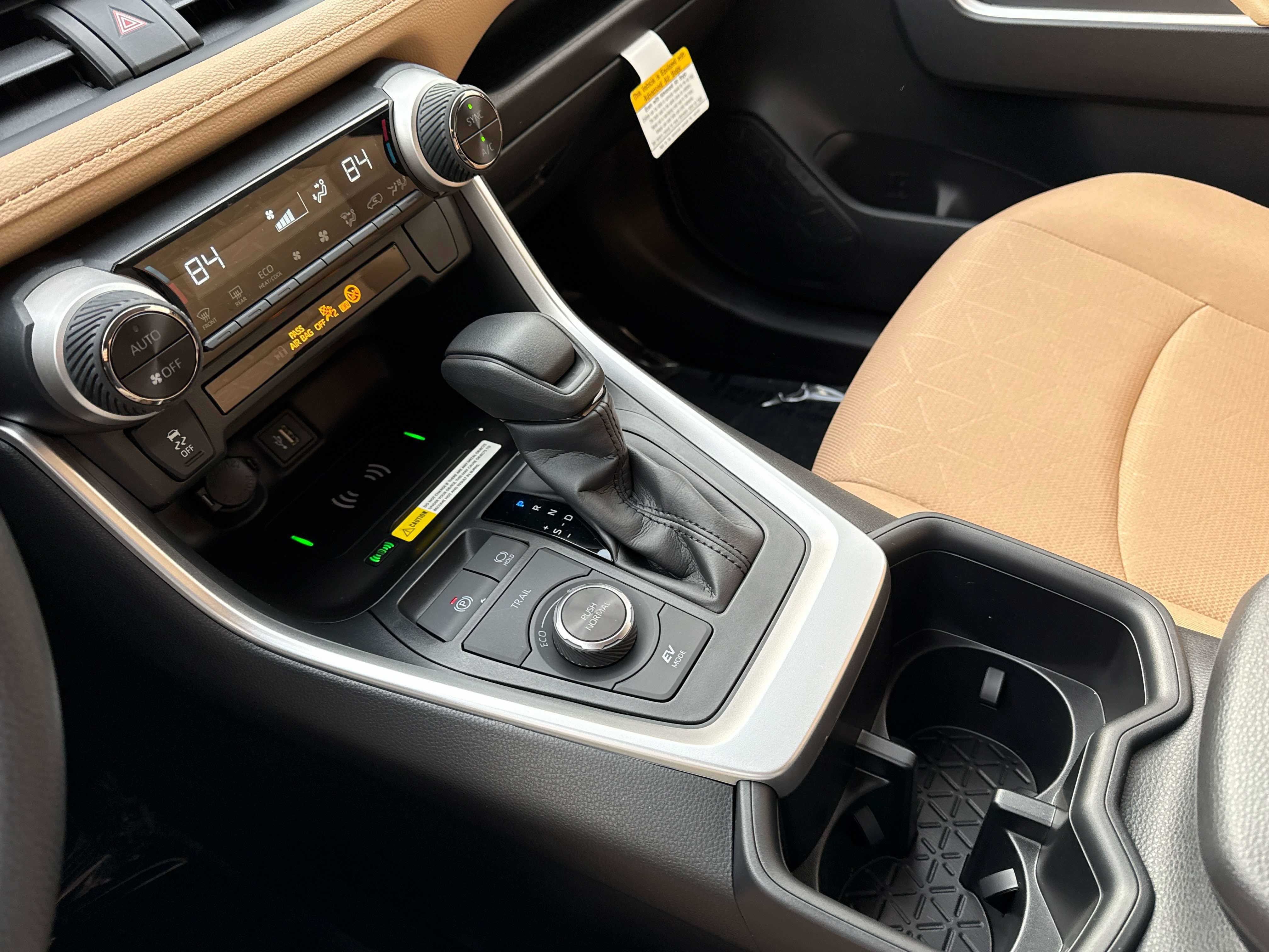 2025 Toyota RAV4 HYBRID Hybrid XLE