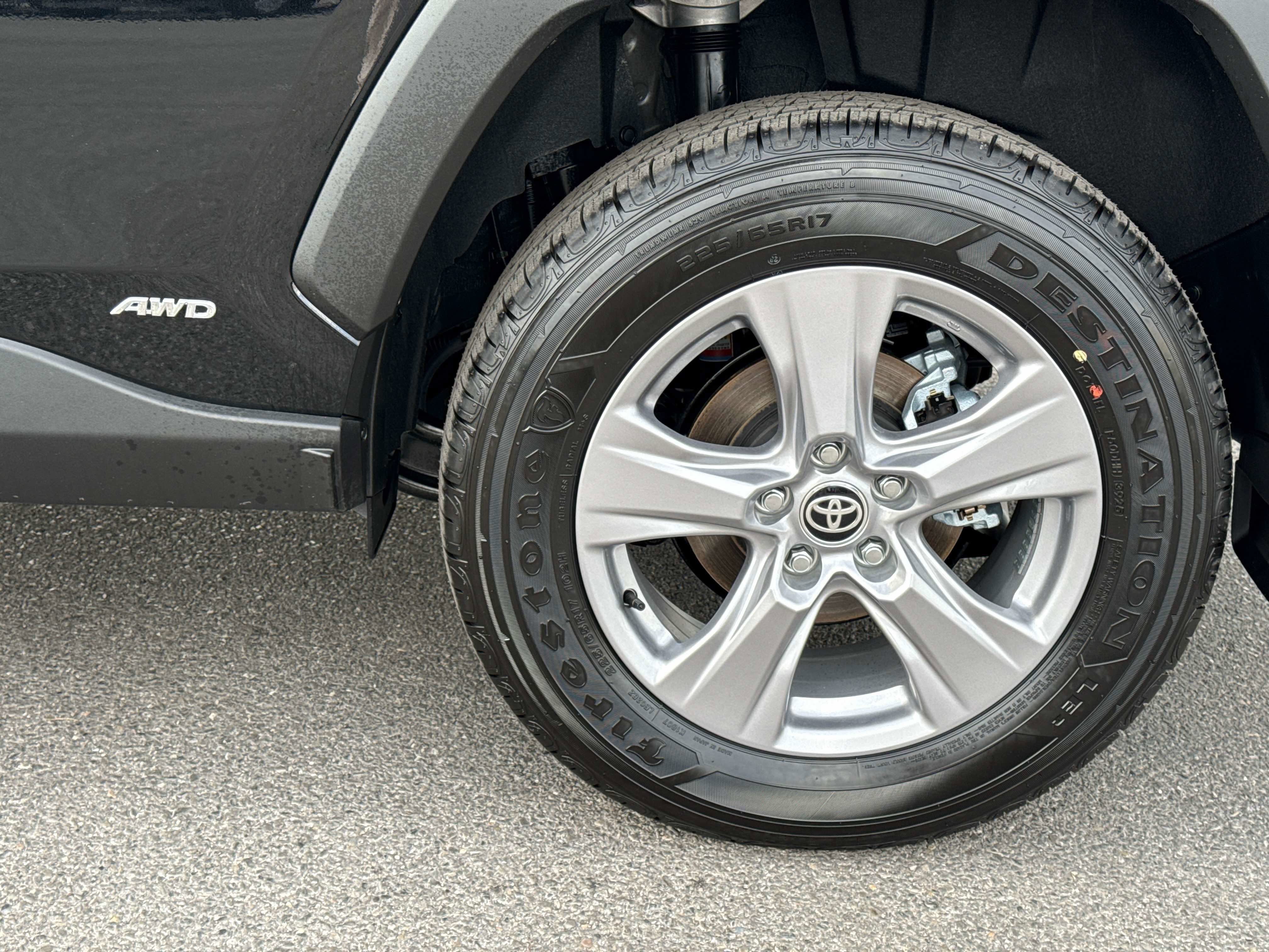 2025 Toyota RAV4 HYBRID Hybrid XLE