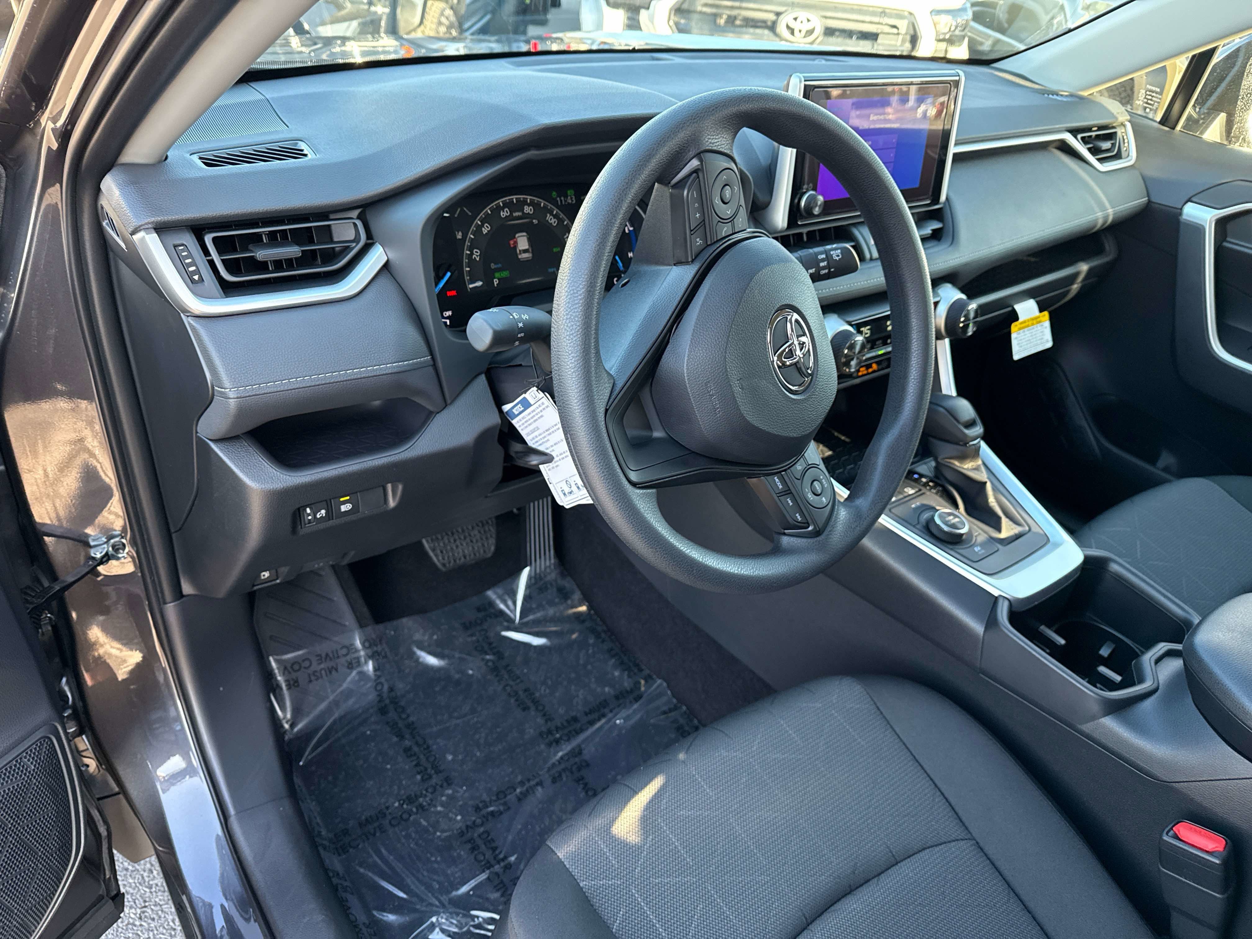 2025 Toyota RAV4 HYBRID Hybrid XLE