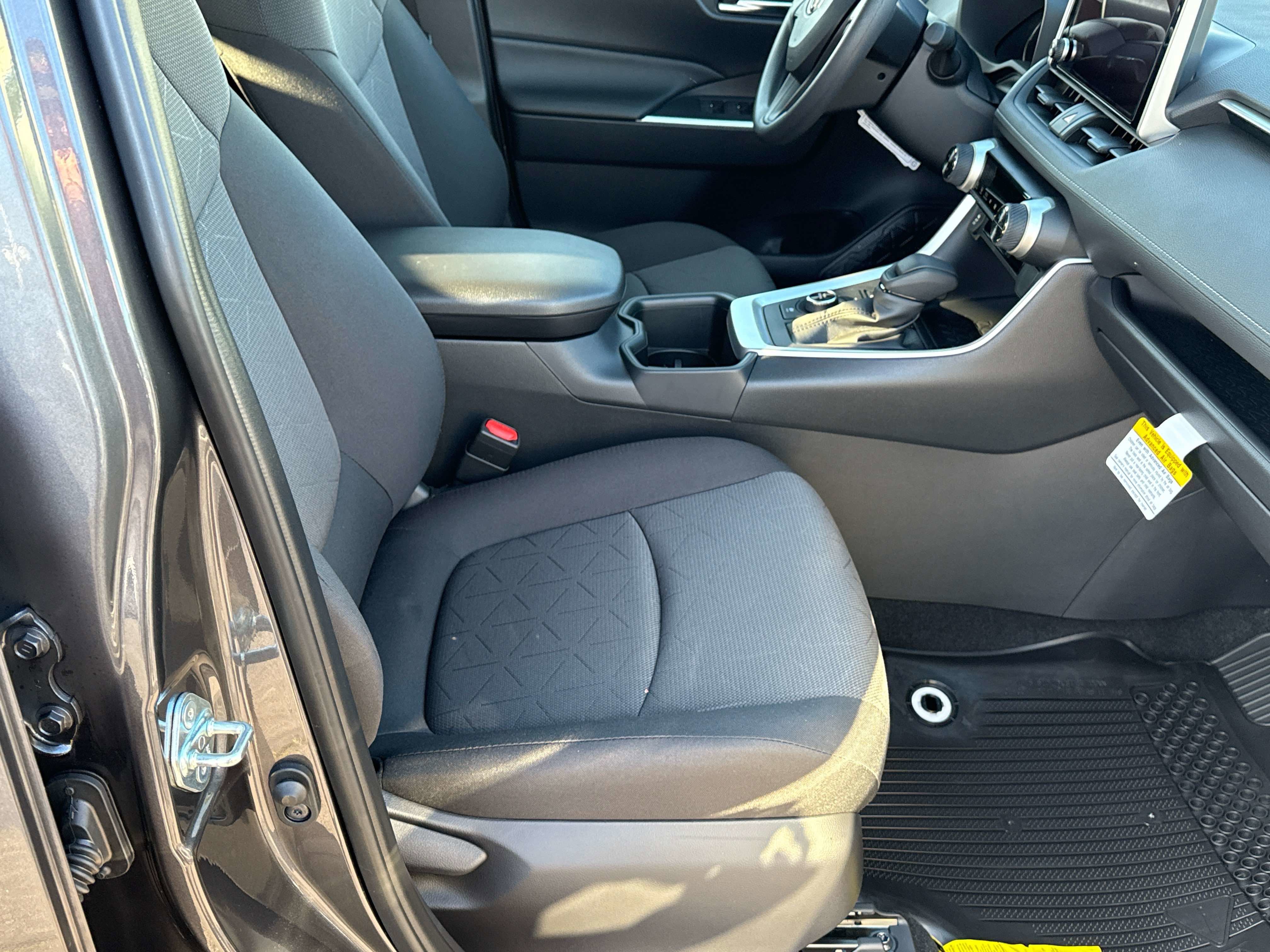 2025 Toyota RAV4 HYBRID Hybrid XLE