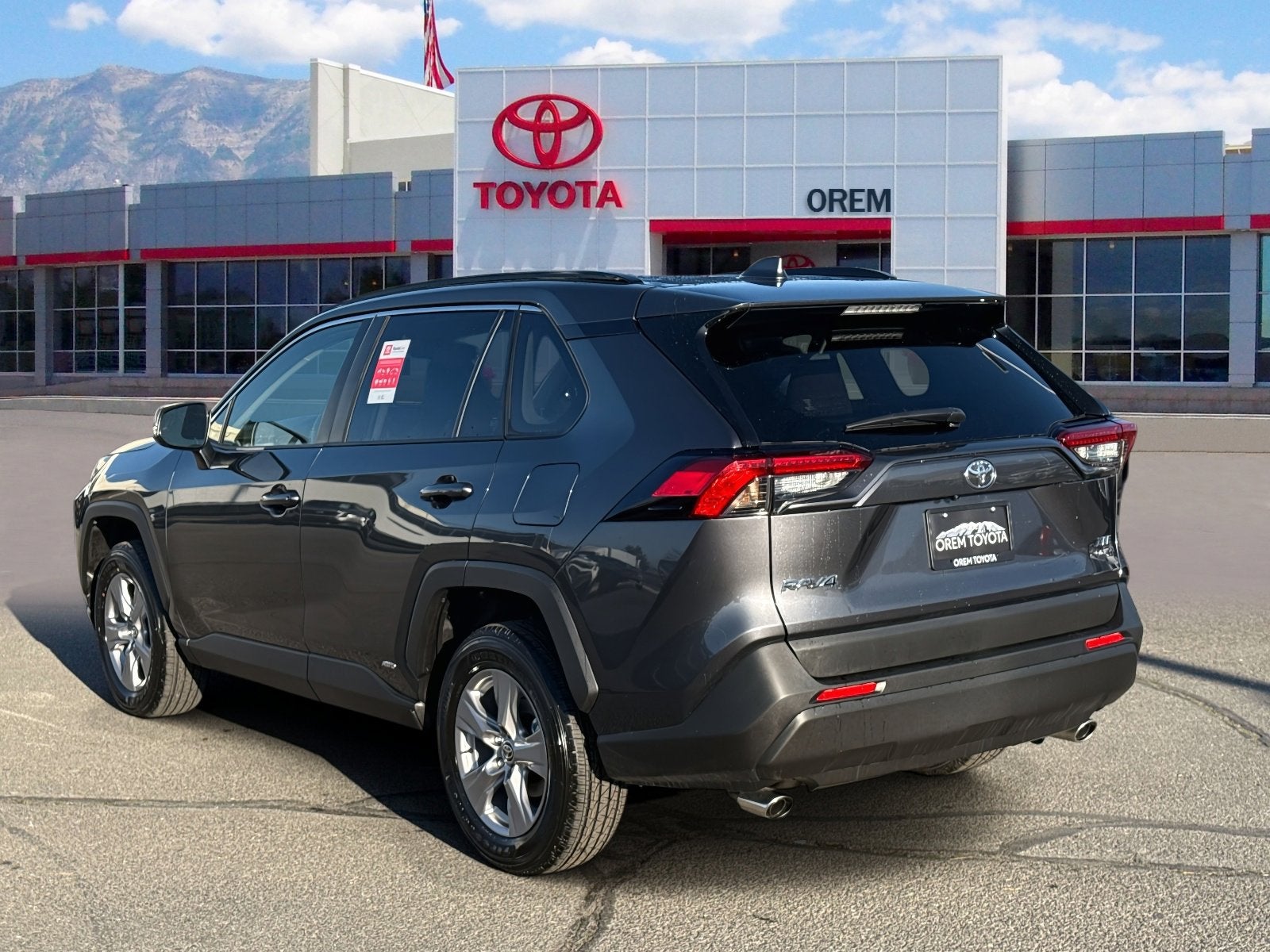 2025 Toyota RAV4 HYBRID Hybrid XLE