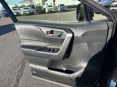 2025 Toyota RAV4 HYBRID Hybrid XLE