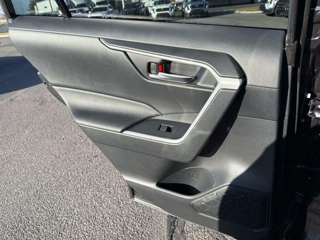 2025 Toyota RAV4 HYBRID Hybrid XLE